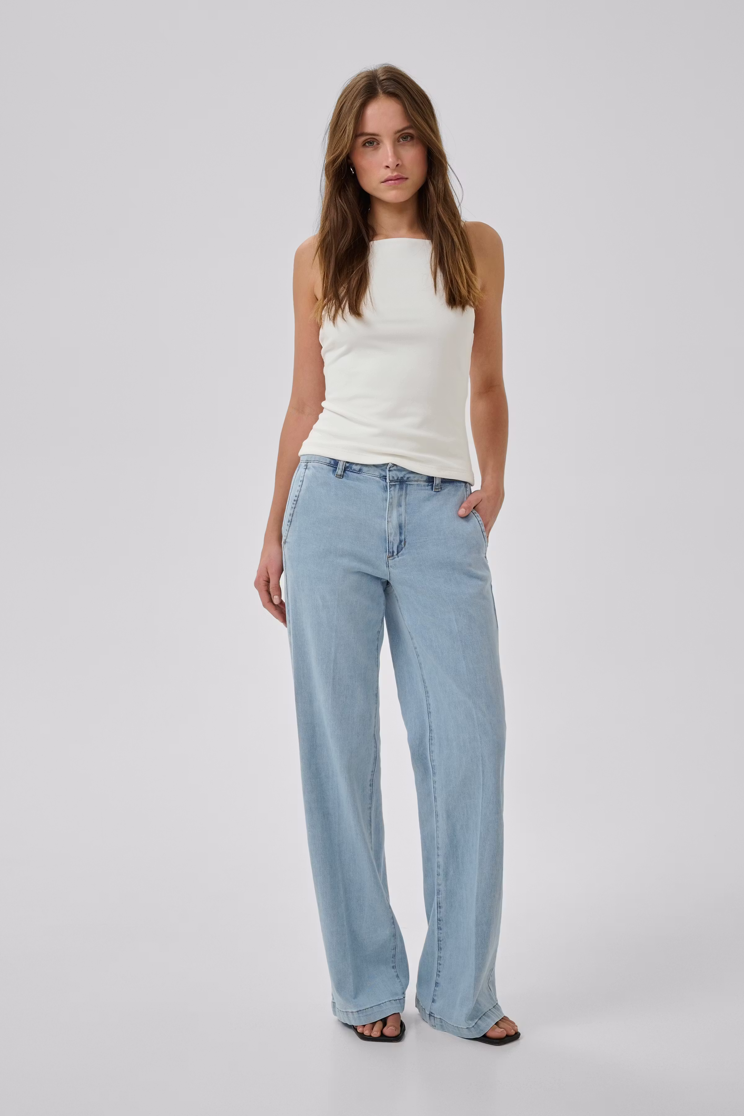 JEANS WIDE 30 THE LARA 115 LOOKBOOK FRONT 10705210-100045