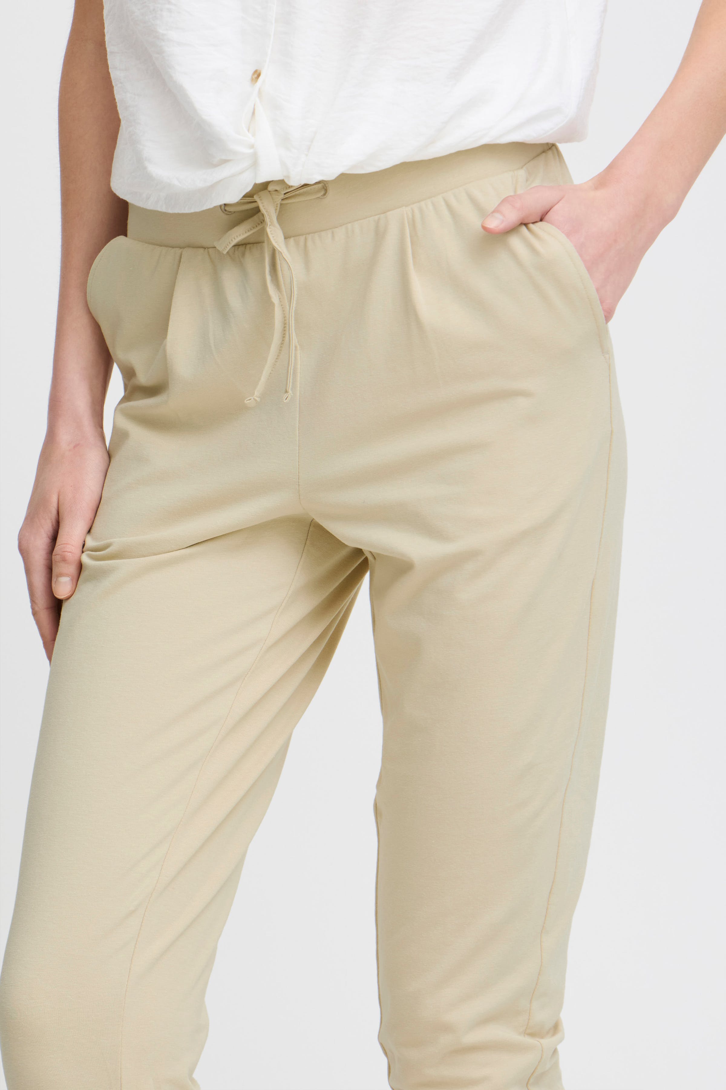 BYPANDINA Bukser LOOKBOOK DETAIL 20808332-140708