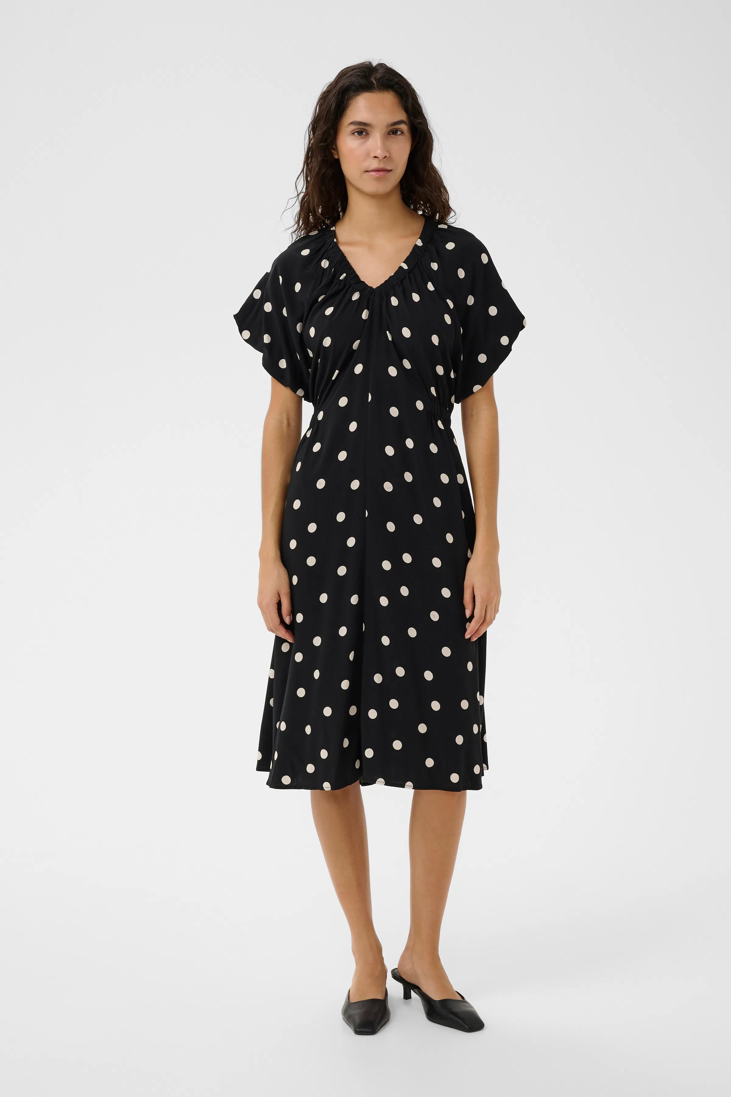 SLArjana Klänning LOOKBOOK FRONT 30409159-305254