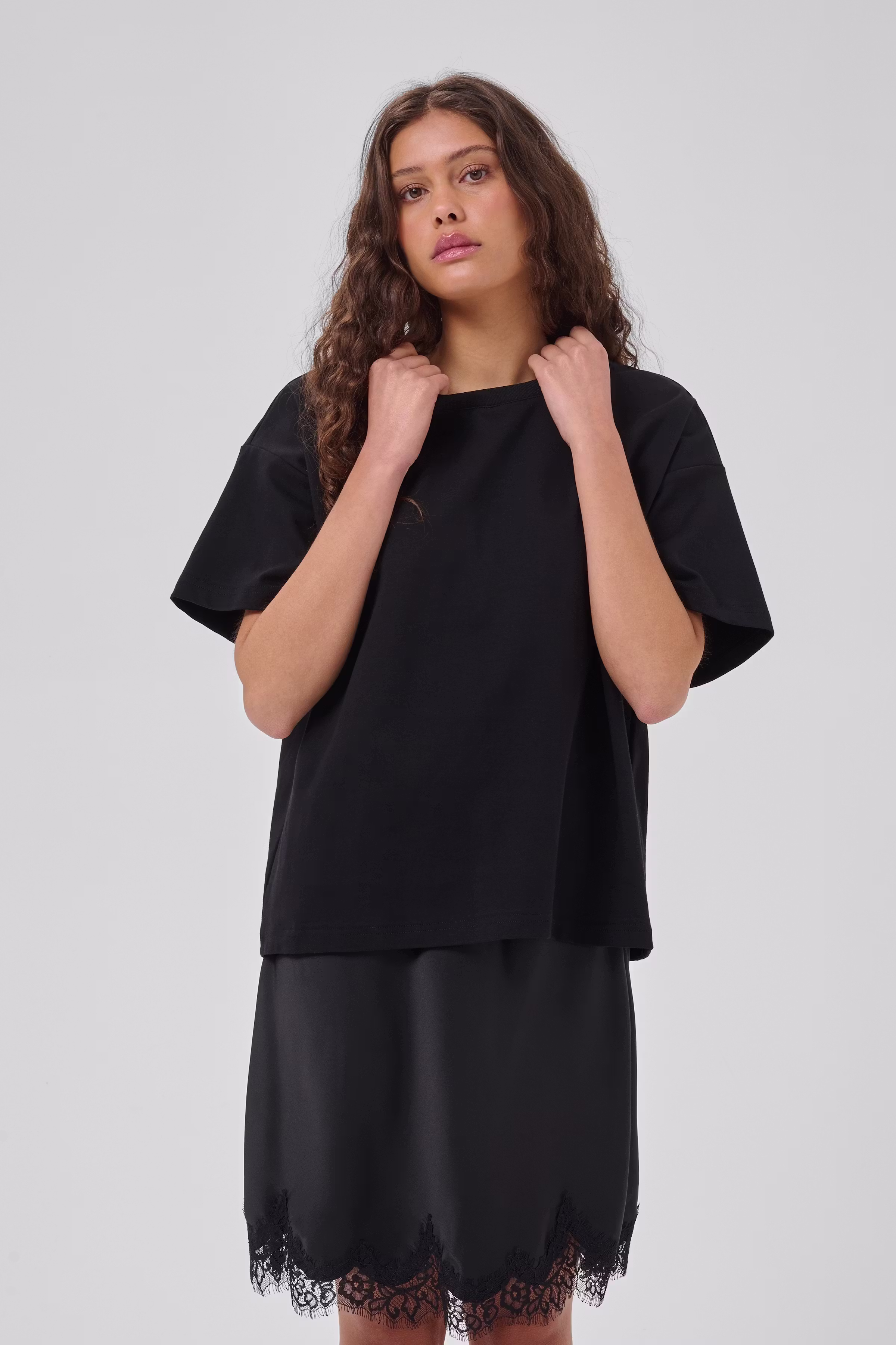MWApir T-shirt LOOKBOOK FRONT 10705413-100031