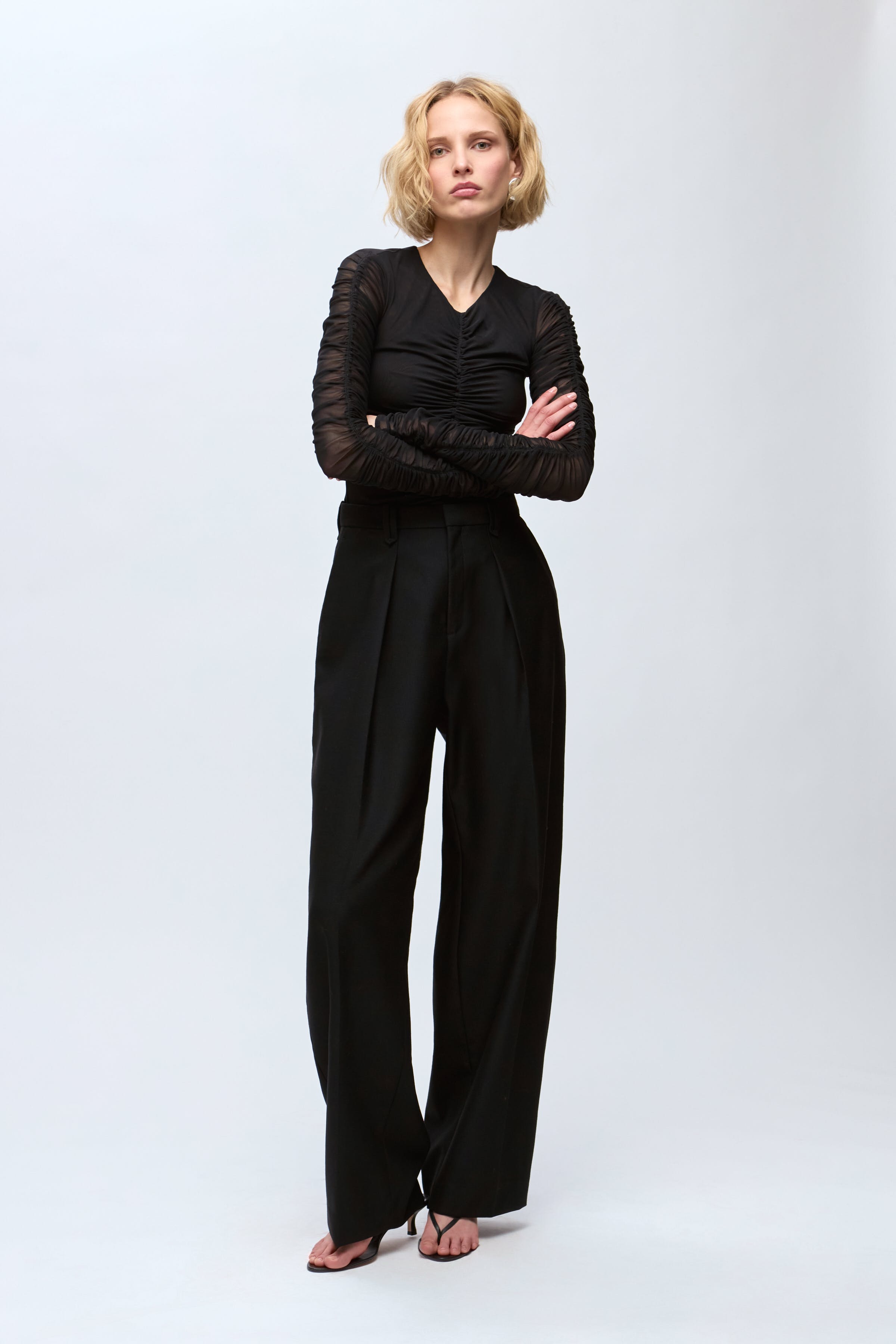 IOFatou Blouse LOOKBOOK FRONT 30600080-BK999