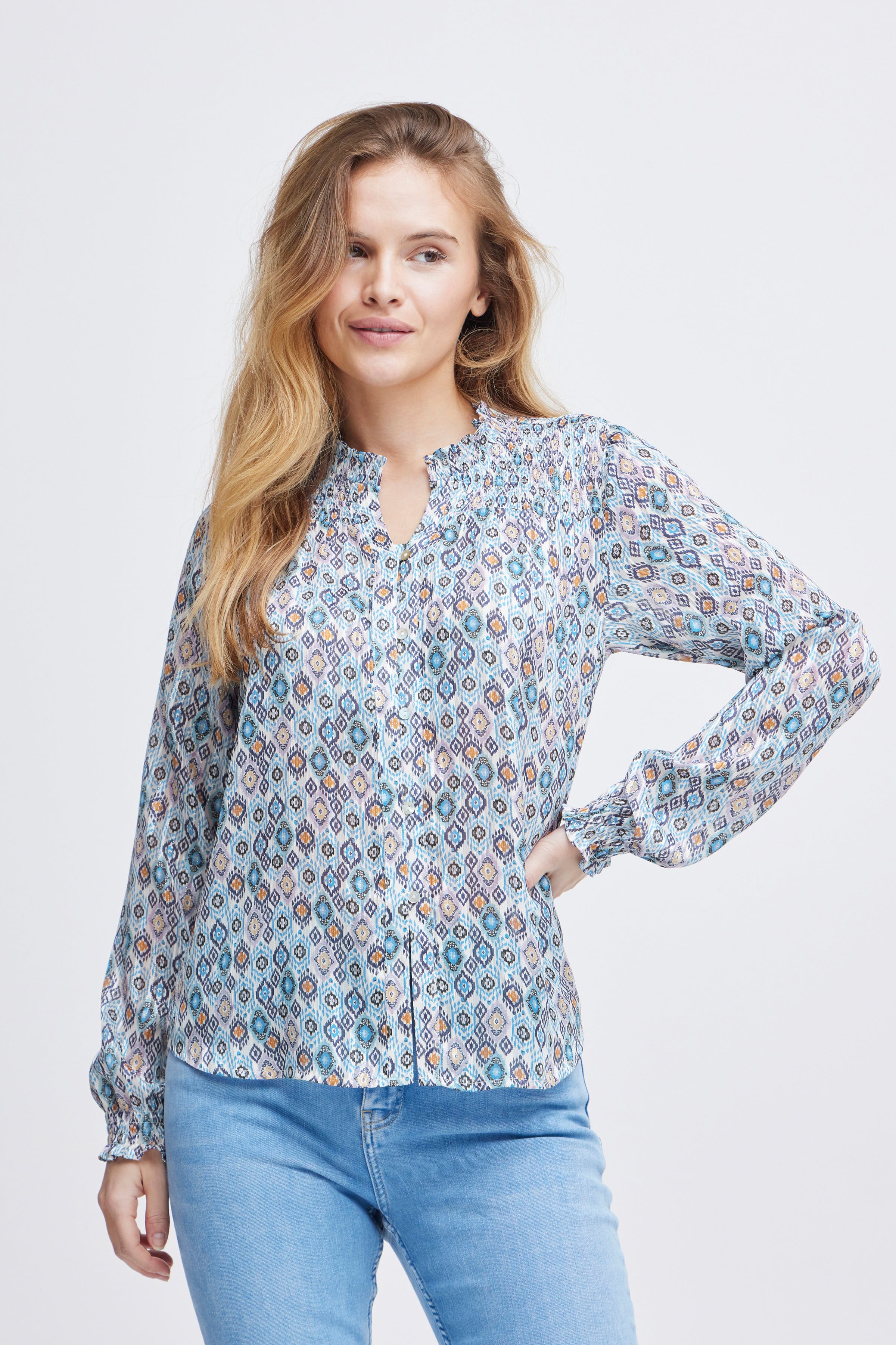 PXSAGA Blouse LOOKBOOK FRONT 50208575-202970