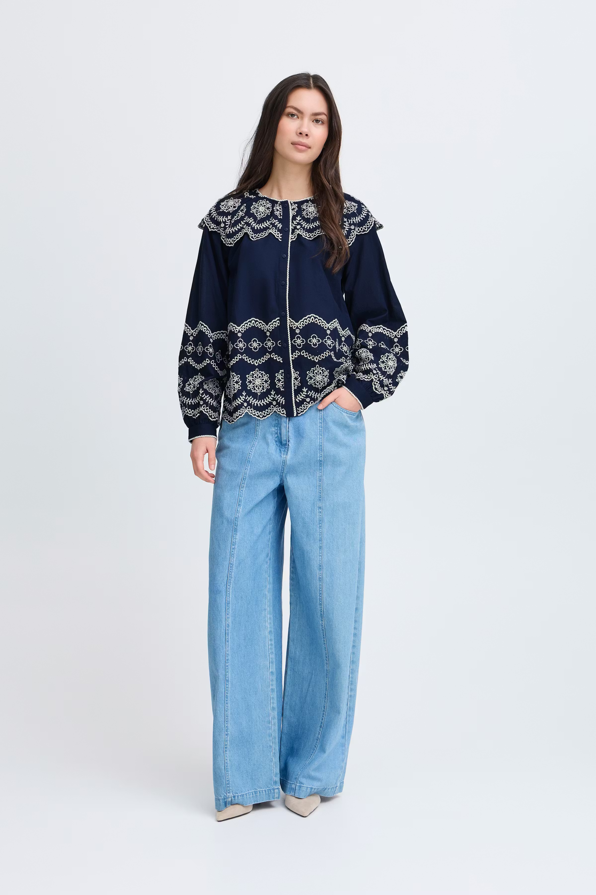 IRTANJA Skjorte LOOKBOOK FRONT 20124027-193831