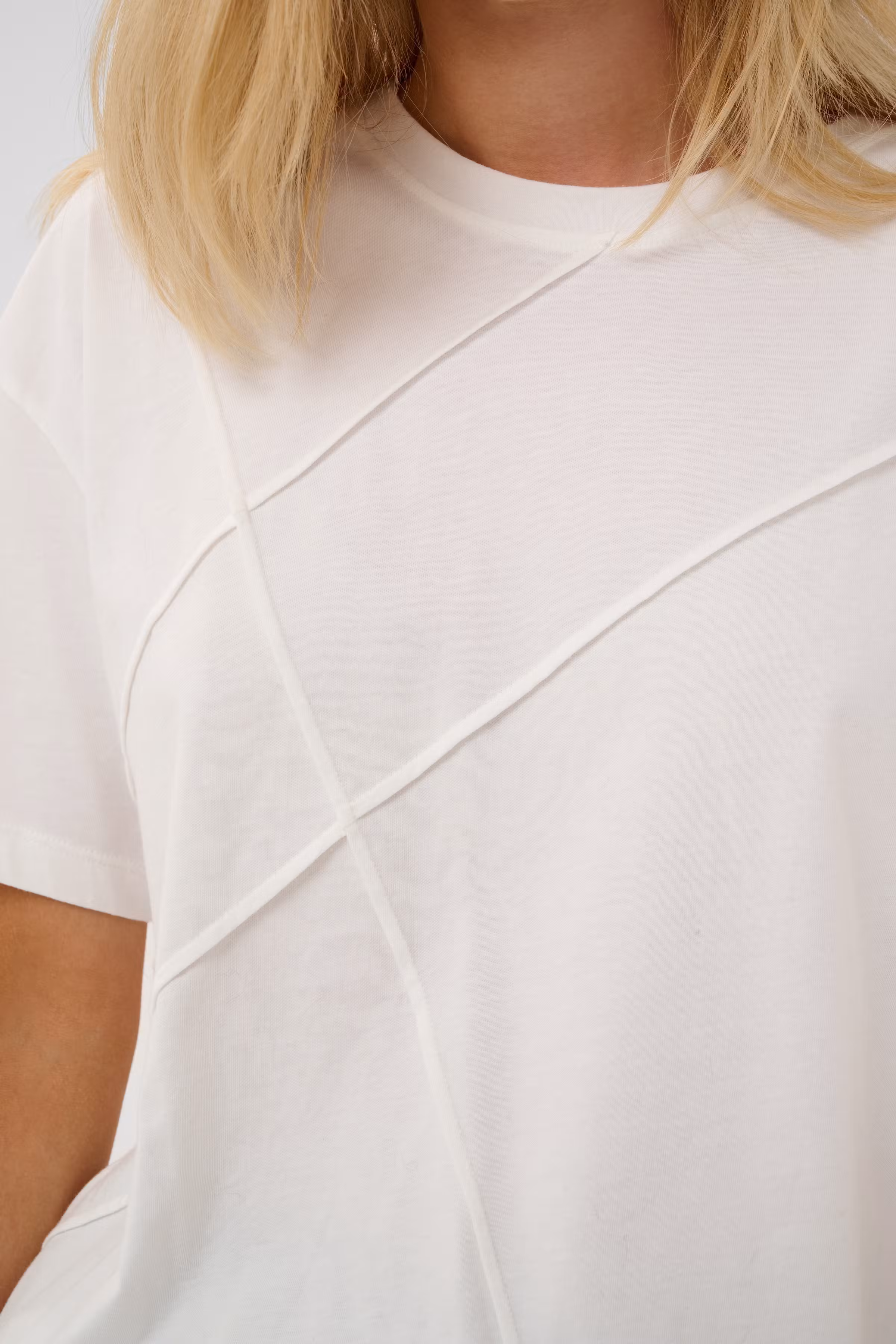 CUstitch T-shirt LOOKBOOK DETAIL 50113651-500013