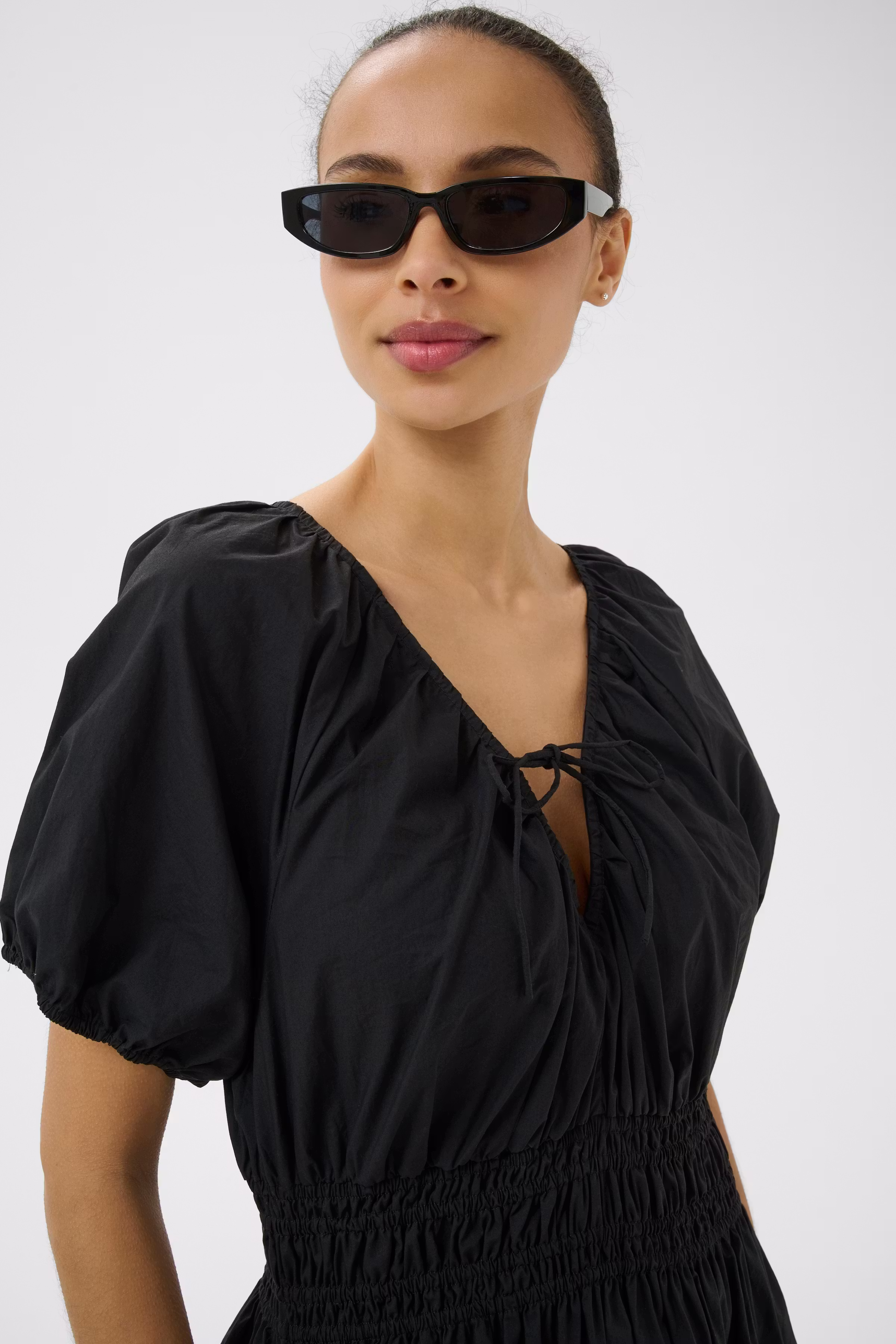 BeccaPW Sunglasses LOOKBOOK DETAIL 30310609-194008