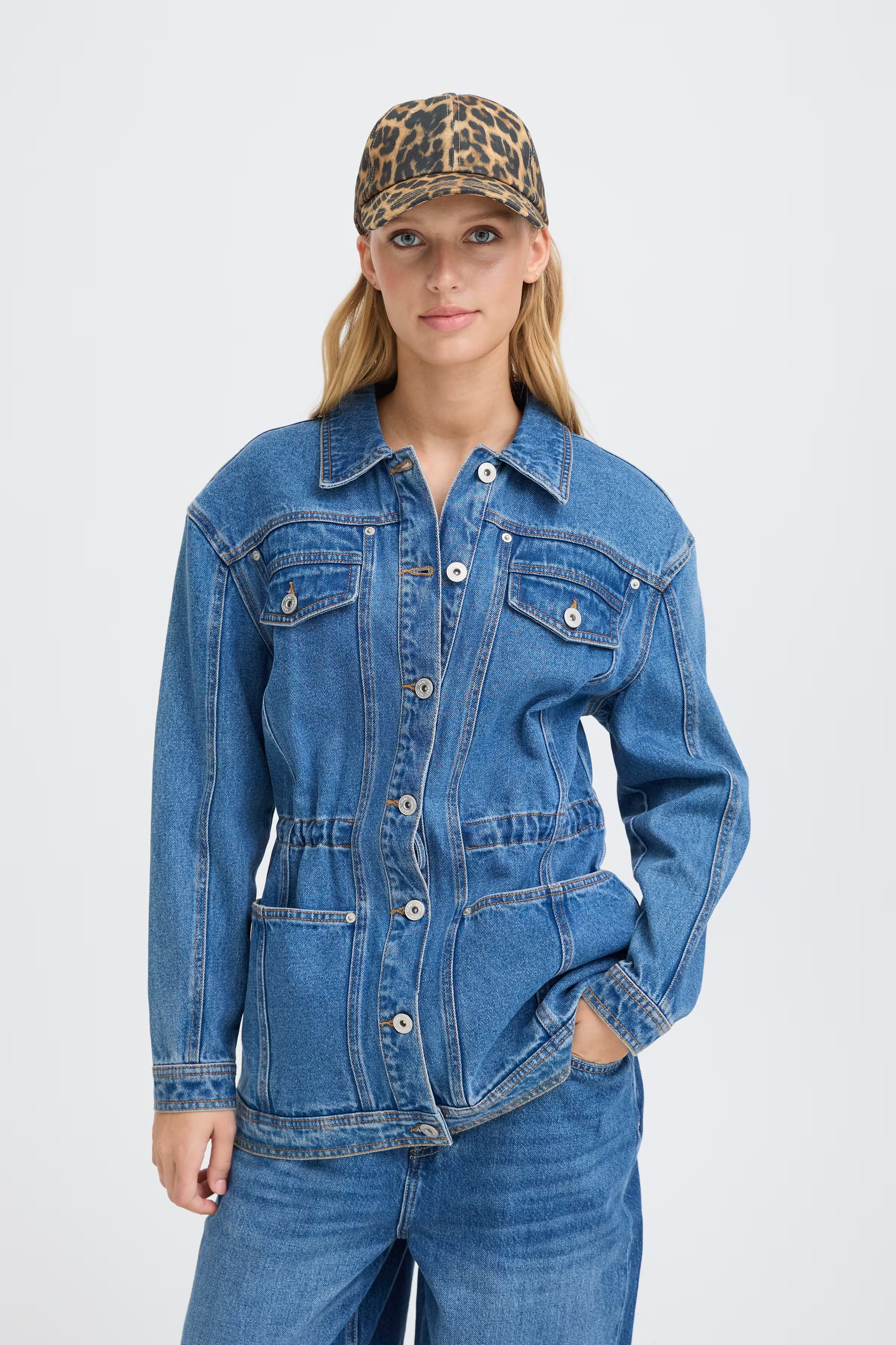 IAAVA Kasket LOOKBOOK FRONT 20125333-194008