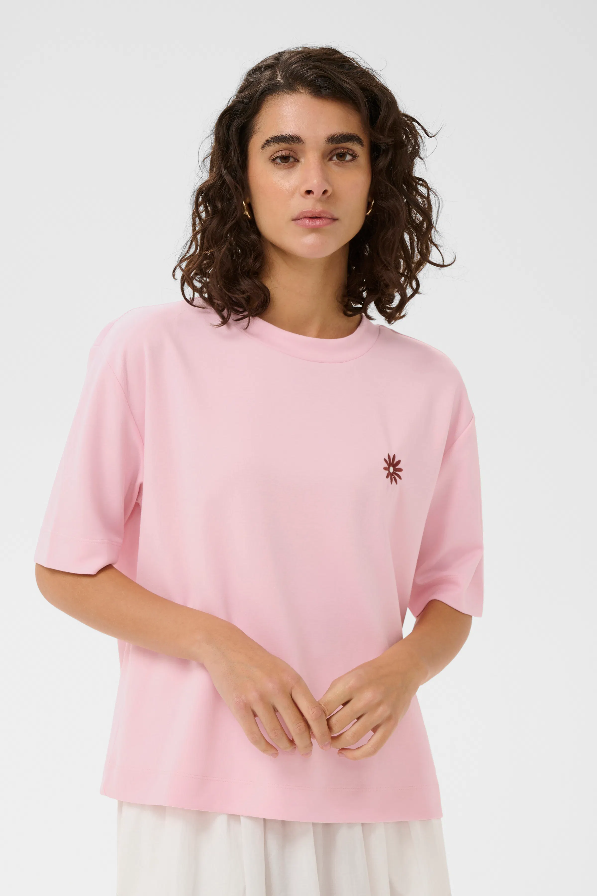 KAannie T-shirt LOOKBOOK FRONT 10511796-132807