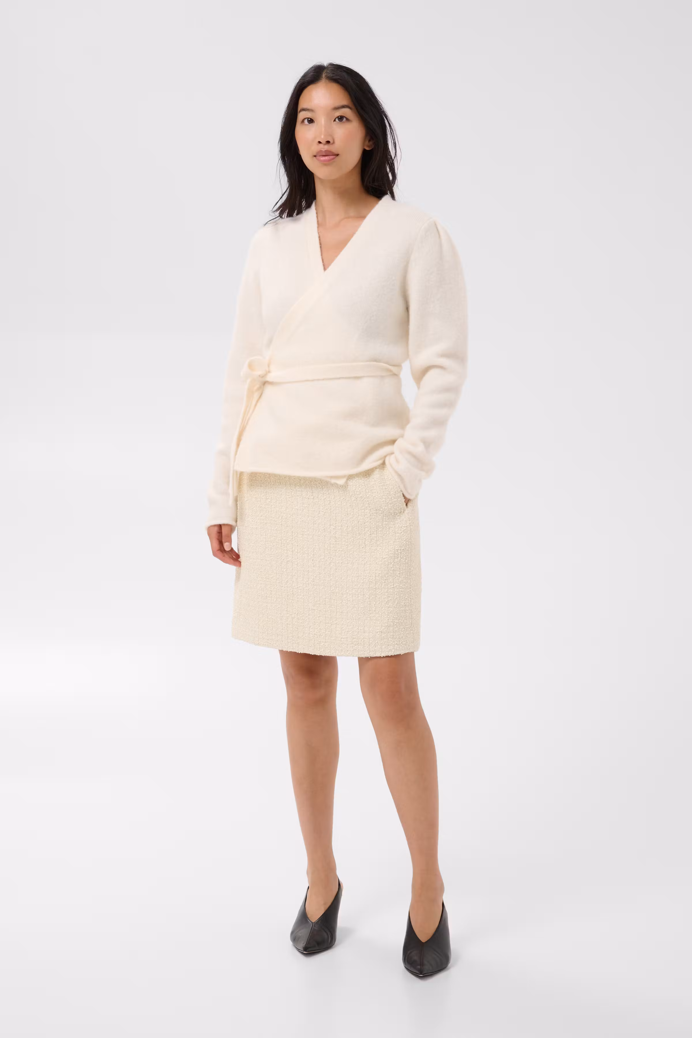DumitraPW Cardigan LOOKBOOK FRONT 30311008-120601