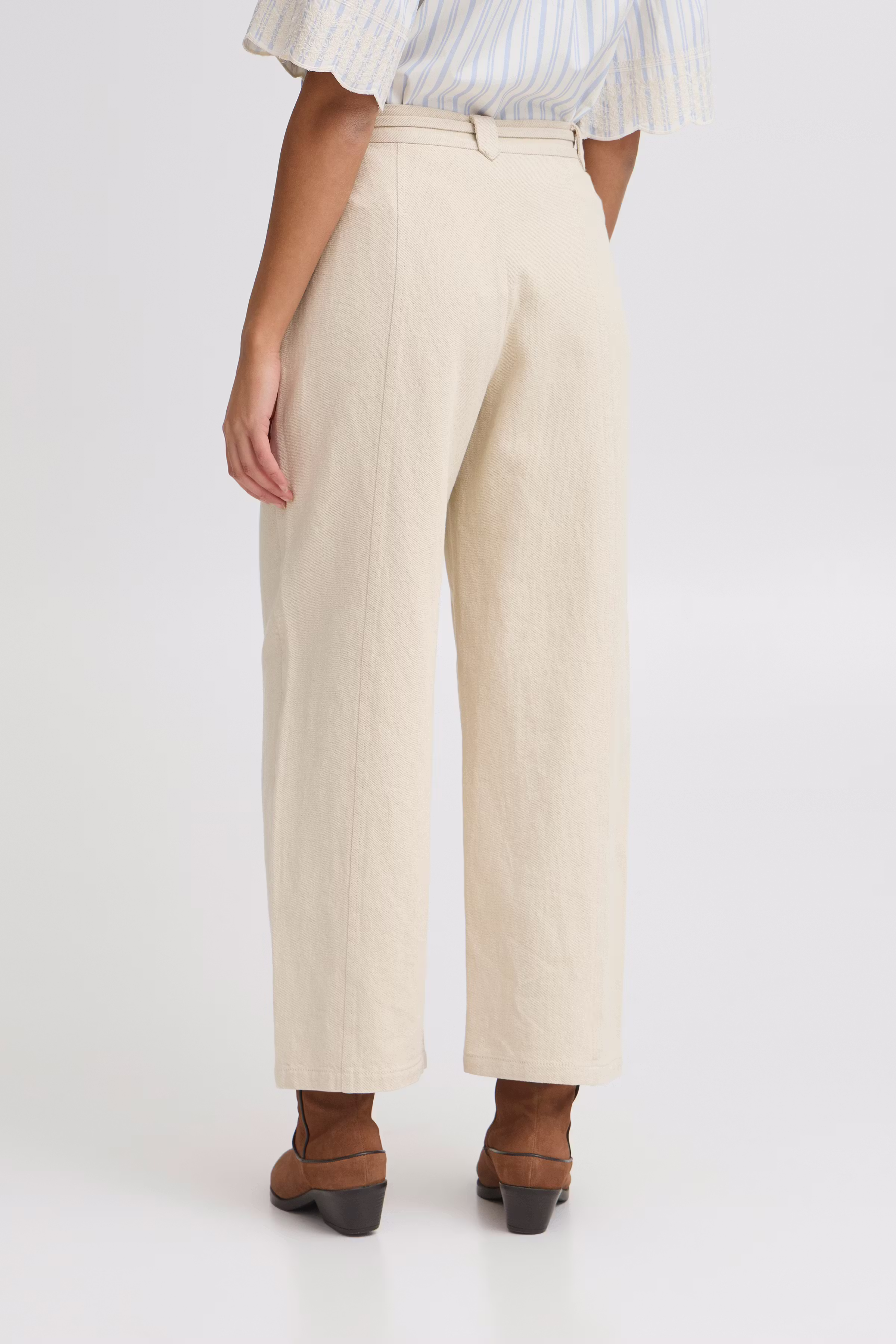 IRKUNIS Casual pants LOOKBOOK BACK 20122717-202152