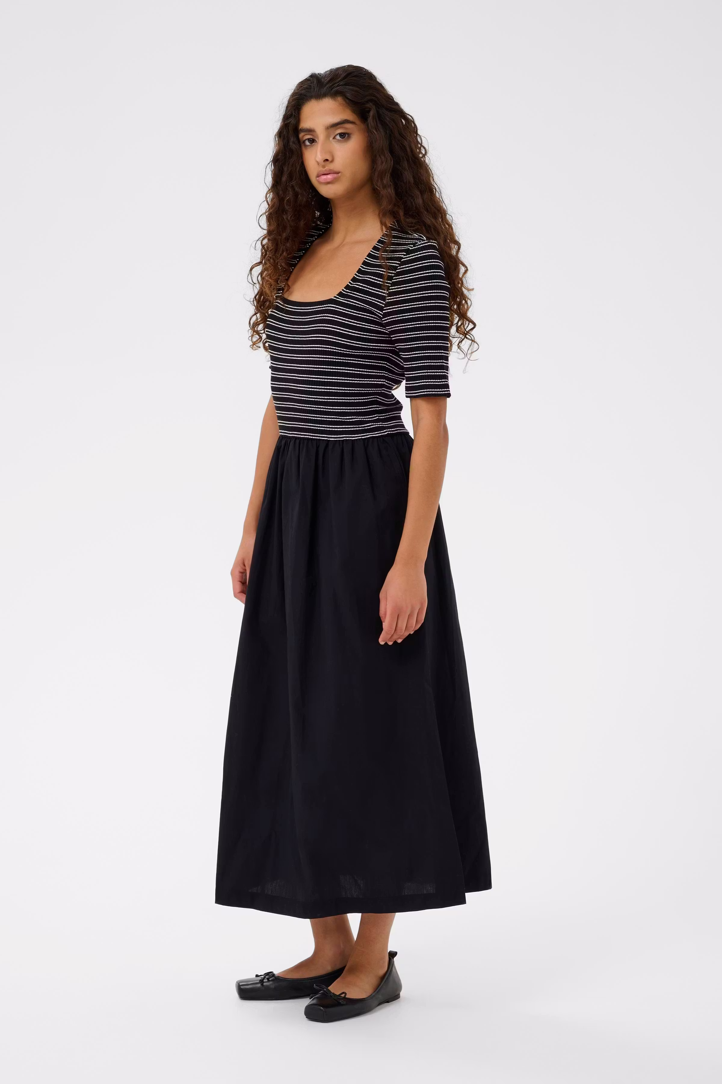 SLSimone Kjole LOOKBOOK FRONT 30408964-194008