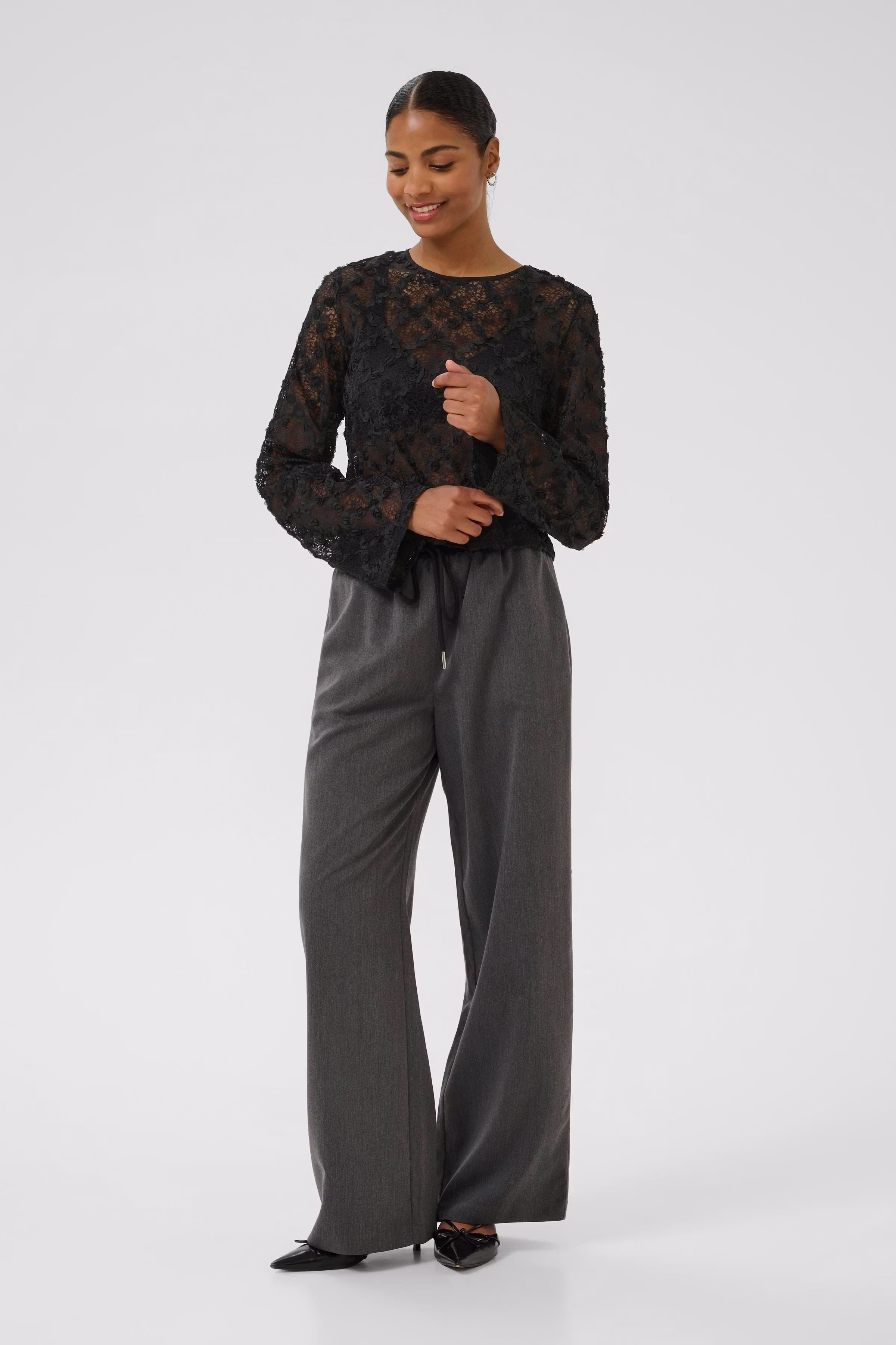 KArosie Bluse LOOKBOOK FRONT 10510670-100121