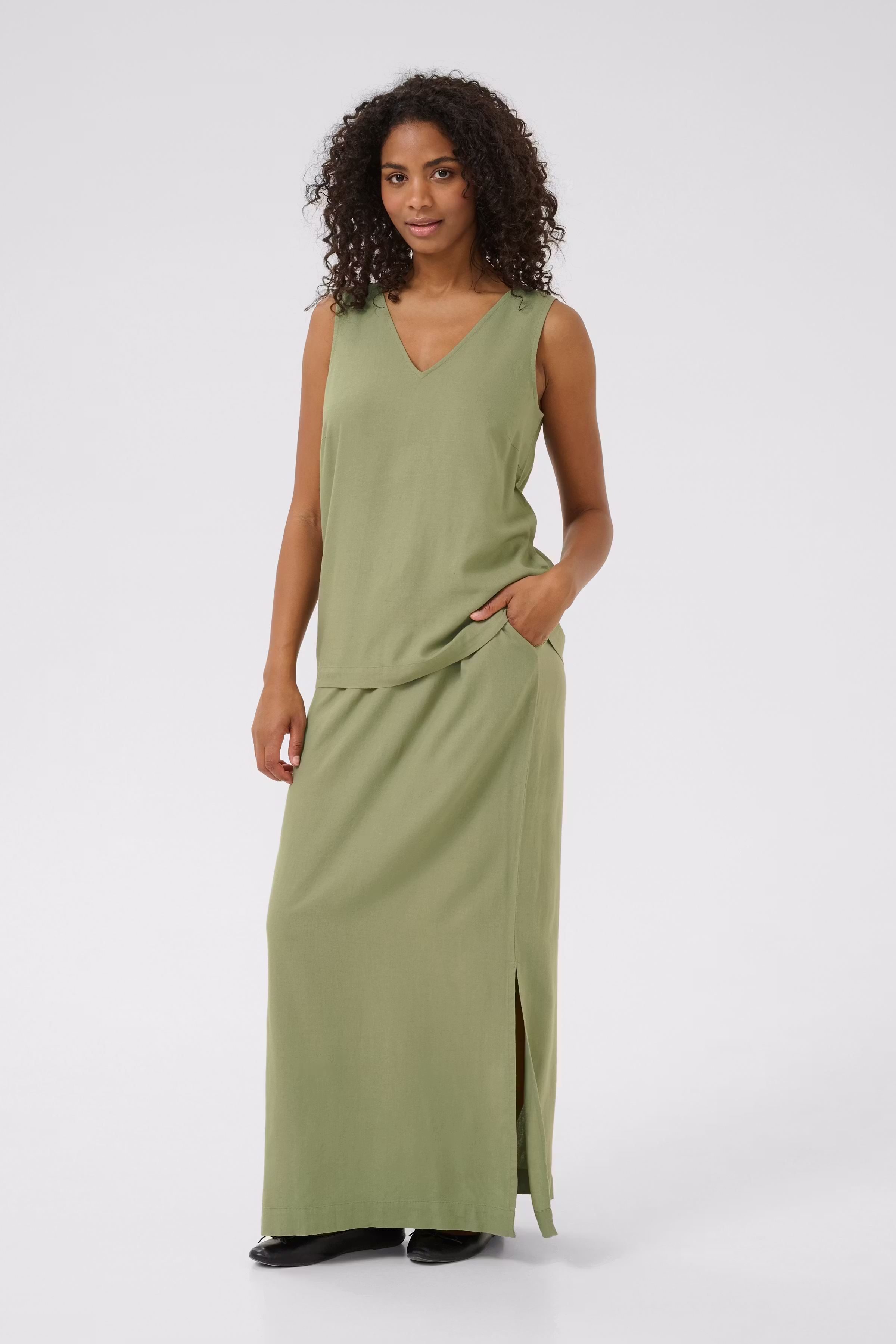 KAmilia Linnen Top LOOKBOOK FRONT 10508426-170115