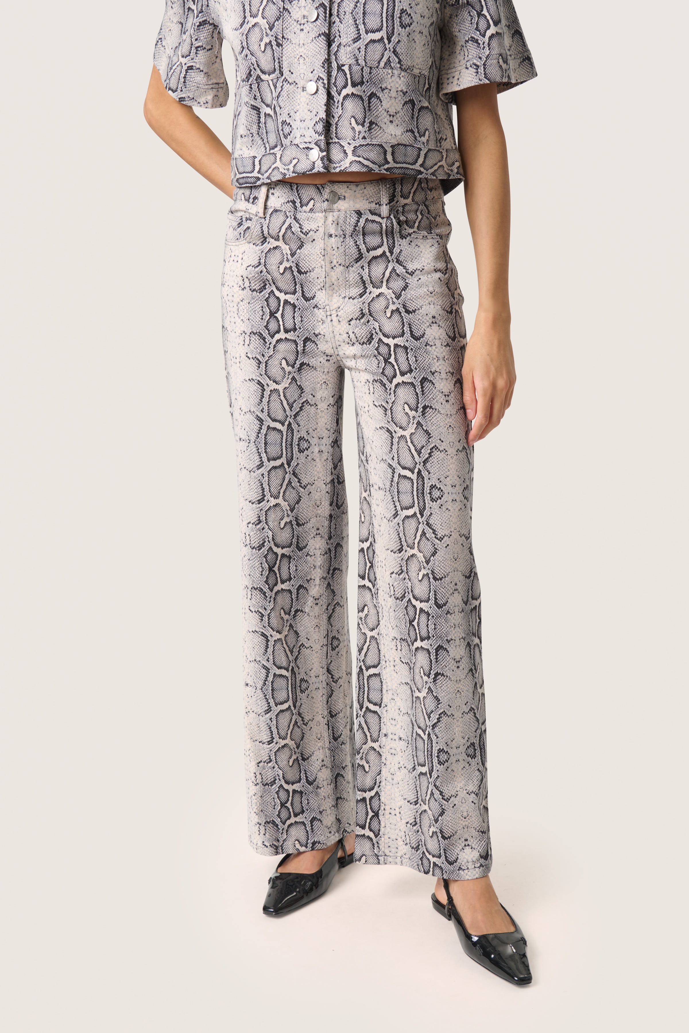 SLSandja Jeans LOOKBOOK FRONT 30408332-303725