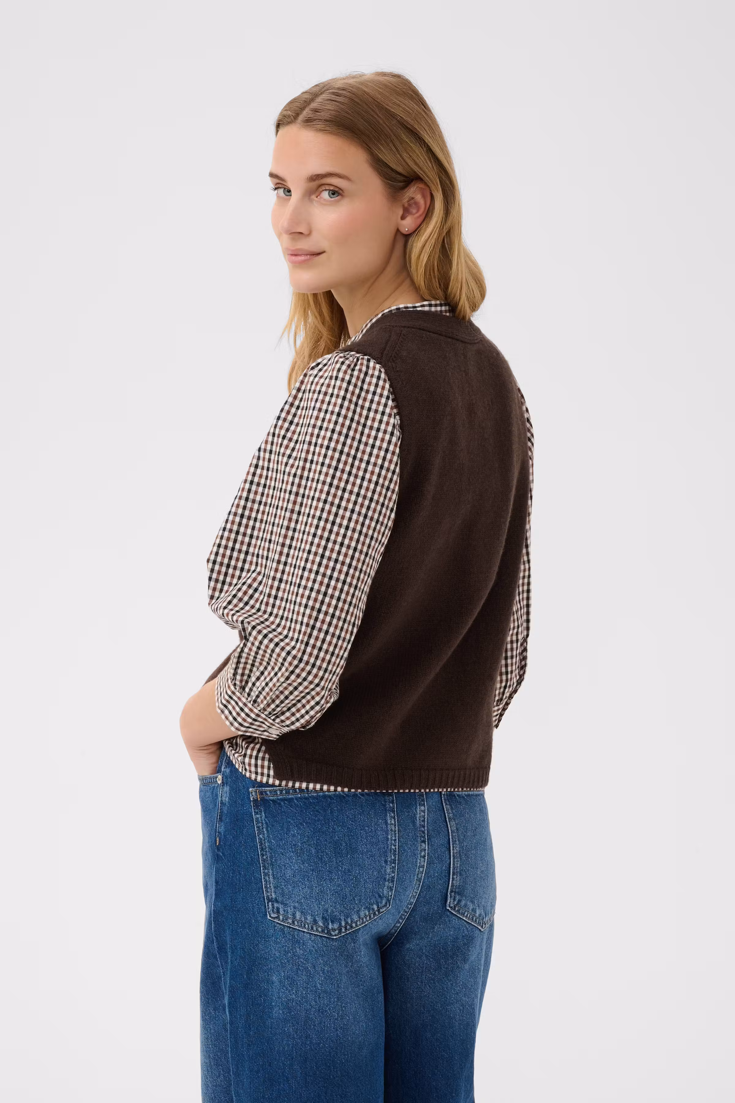 SylvaPW Vest LOOKBOOK BACK 30310052-191106