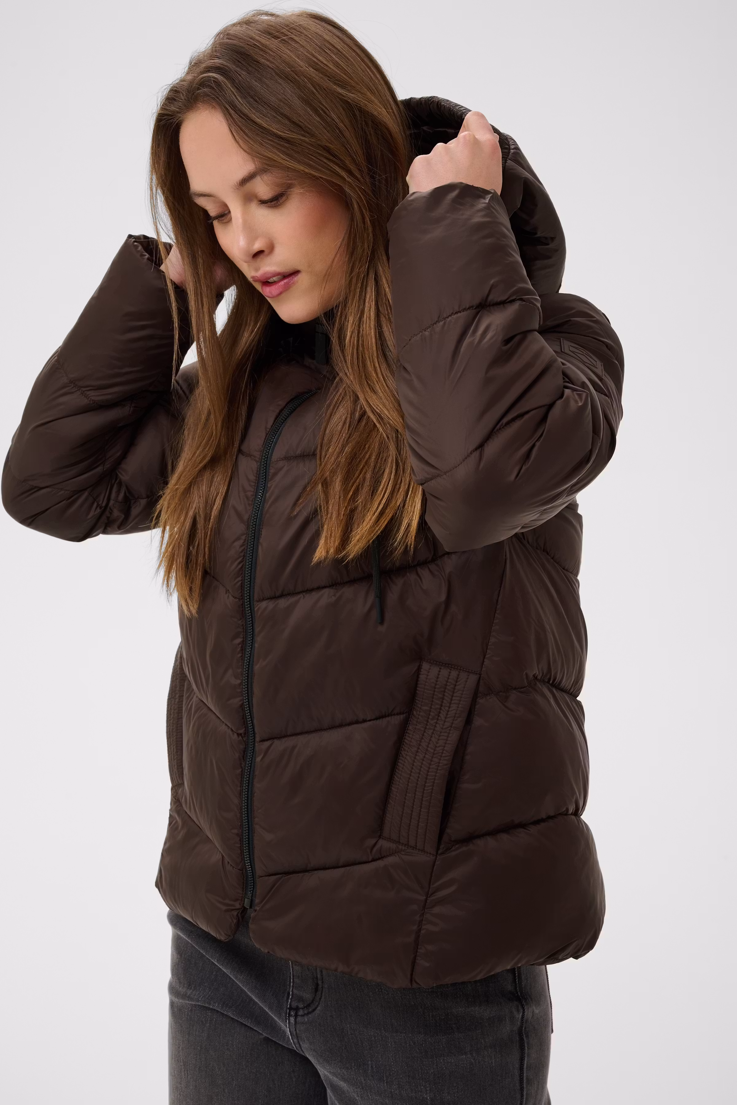 KAsusanne Outerwear LOOKBOOK DETAIL 10508811-190915
