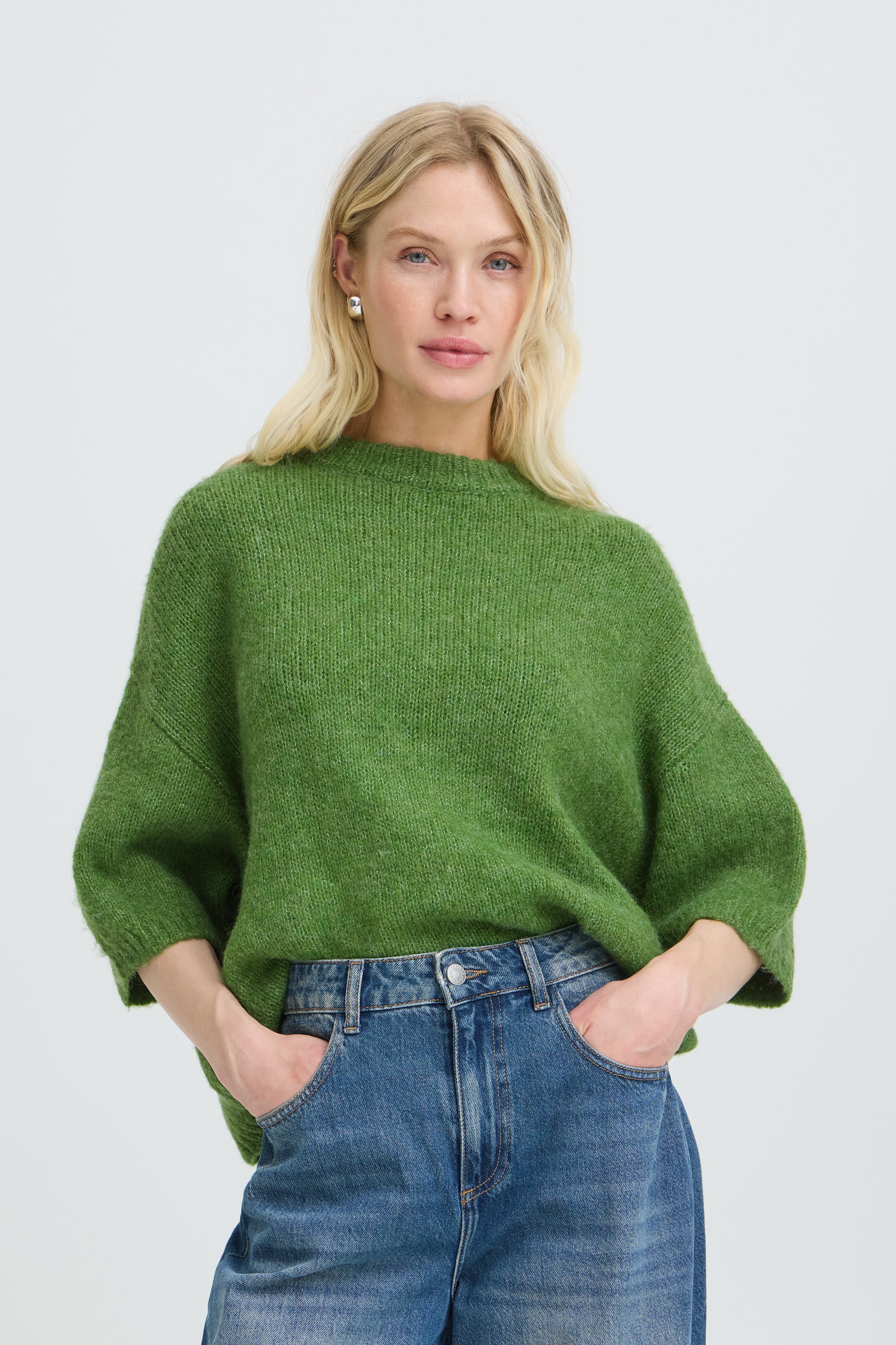BYOTIA Pullover LOOKBOOK FRONT 20818397-180125