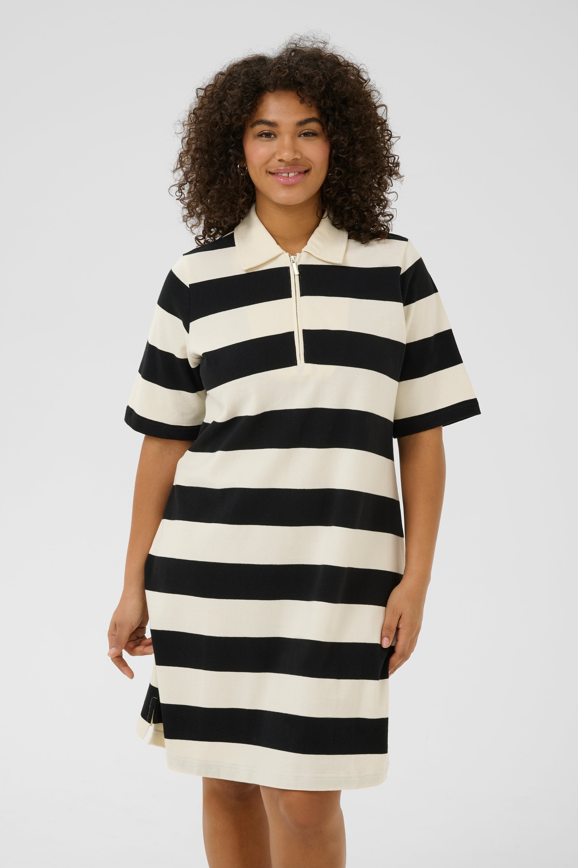 KCpicana Dress LOOKBOOK FRONT 10583524-108071