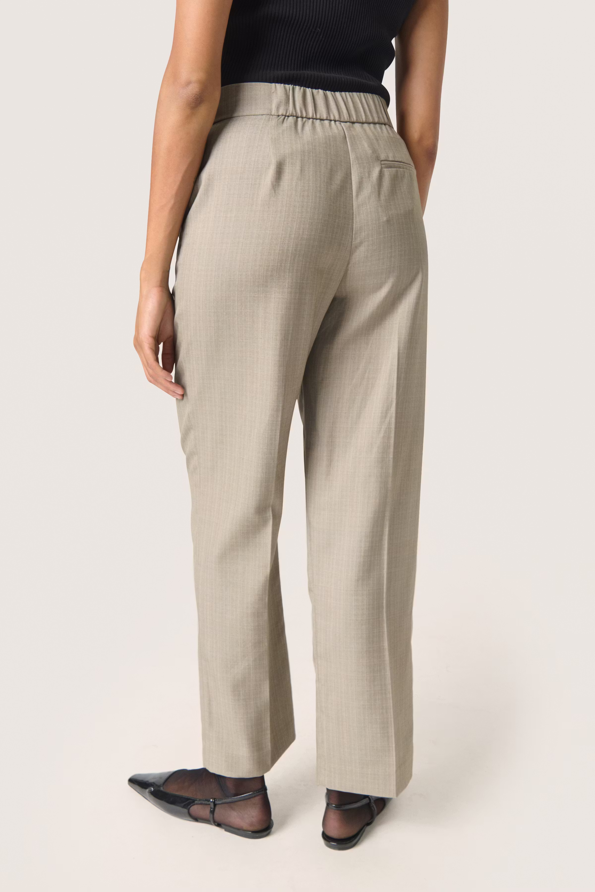 SLVivica Broek LOOKBOOK BACK 30407944-303371