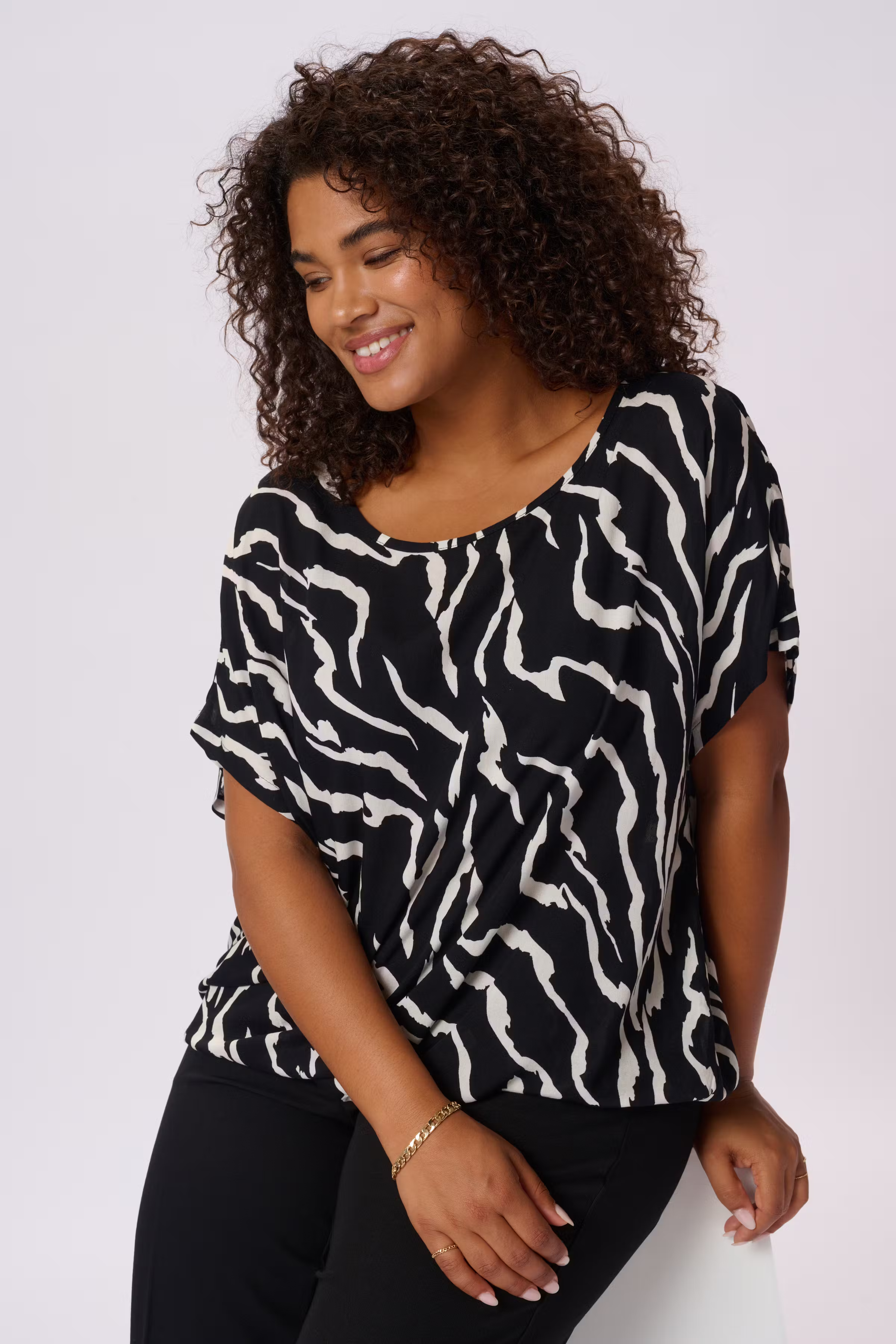 KCsonna Bluse LOOKBOOK DETAIL 10581446-103939