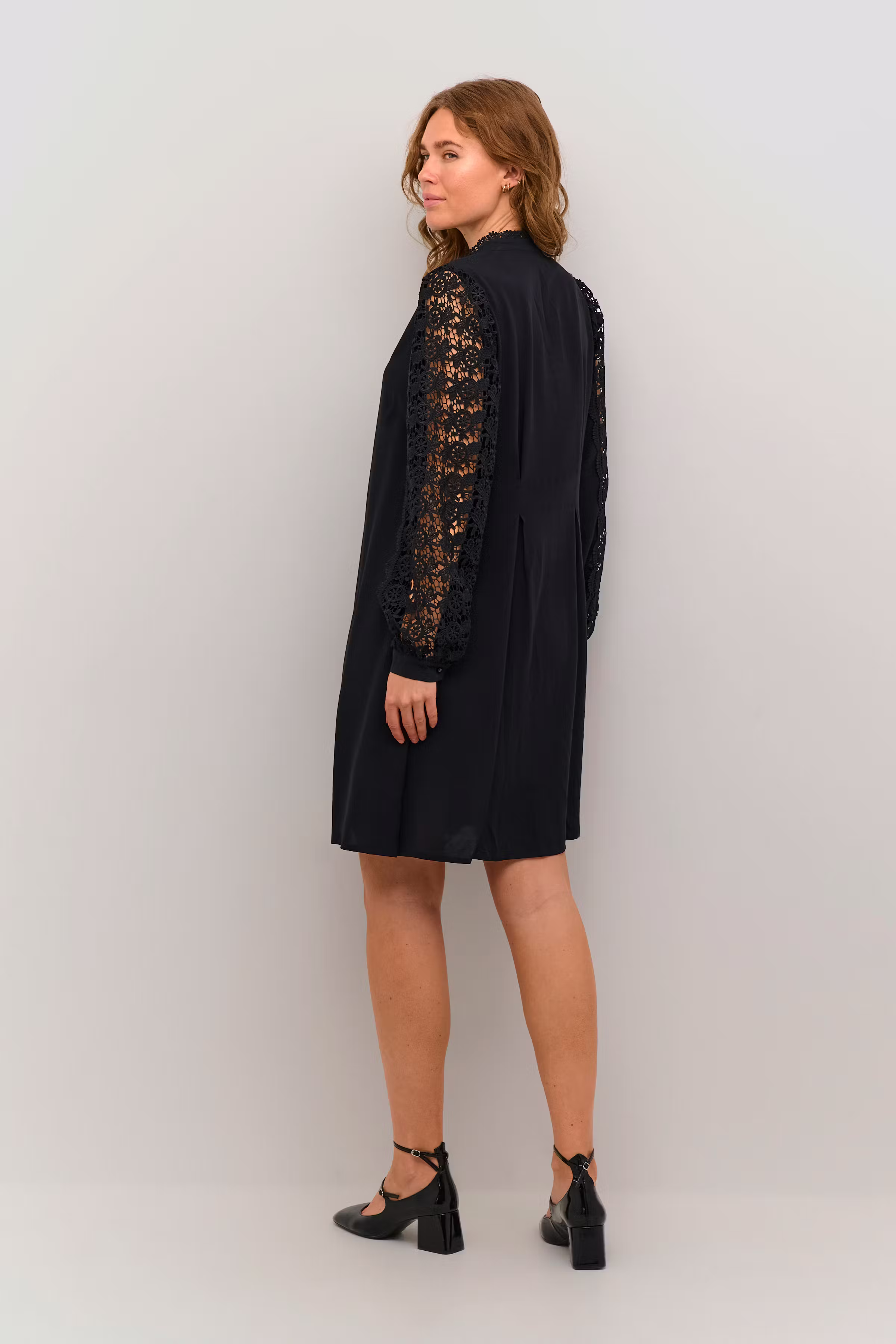 CUbenton Klänning LOOKBOOK BACK 50111385-500012