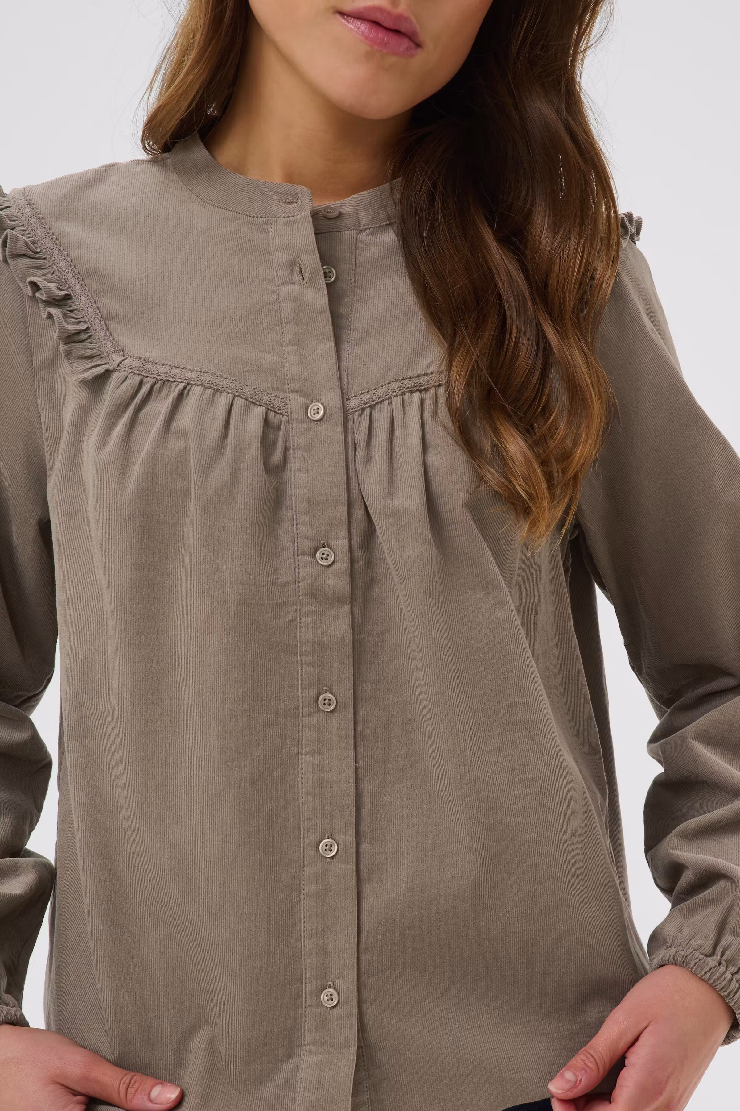 KAfanny Kordfløyelsbluse LOOKBOOK DETAIL 10512506-171311