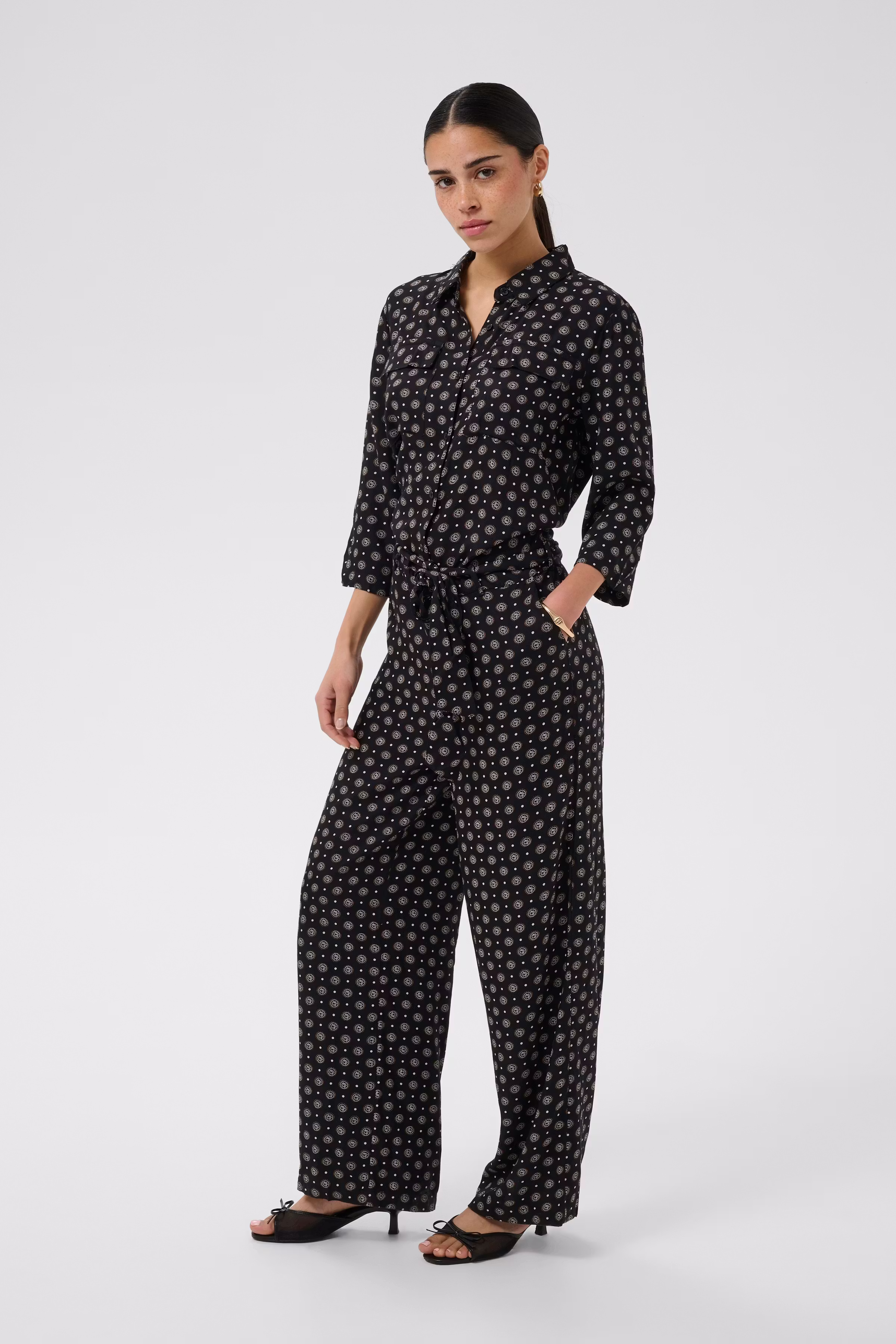 KArutie Jumpsuit LOOKBOOK FRONT 10504535-100149