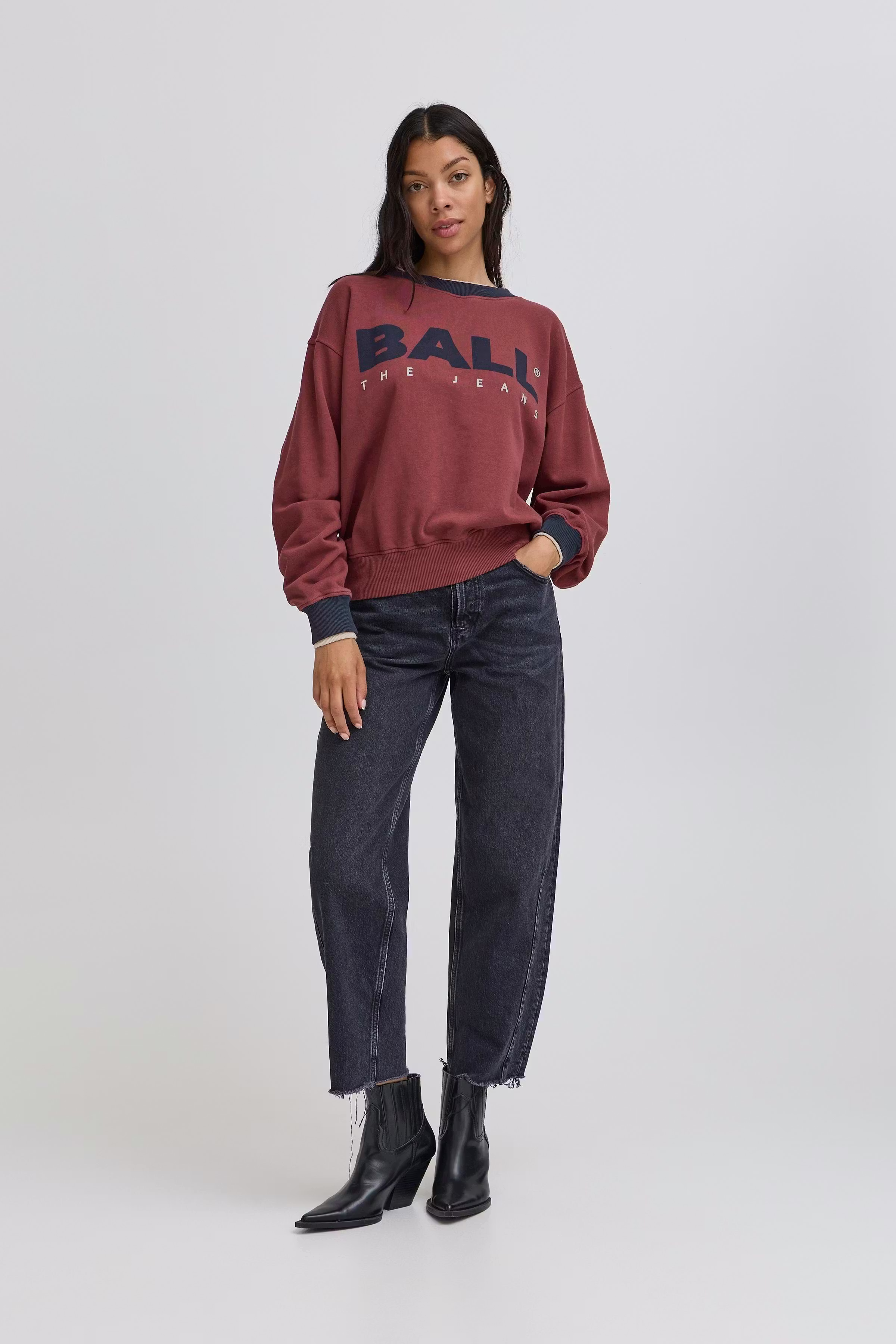BASIMONA Sweatshirt LOOKBOOK FRONT 50405055-191526
