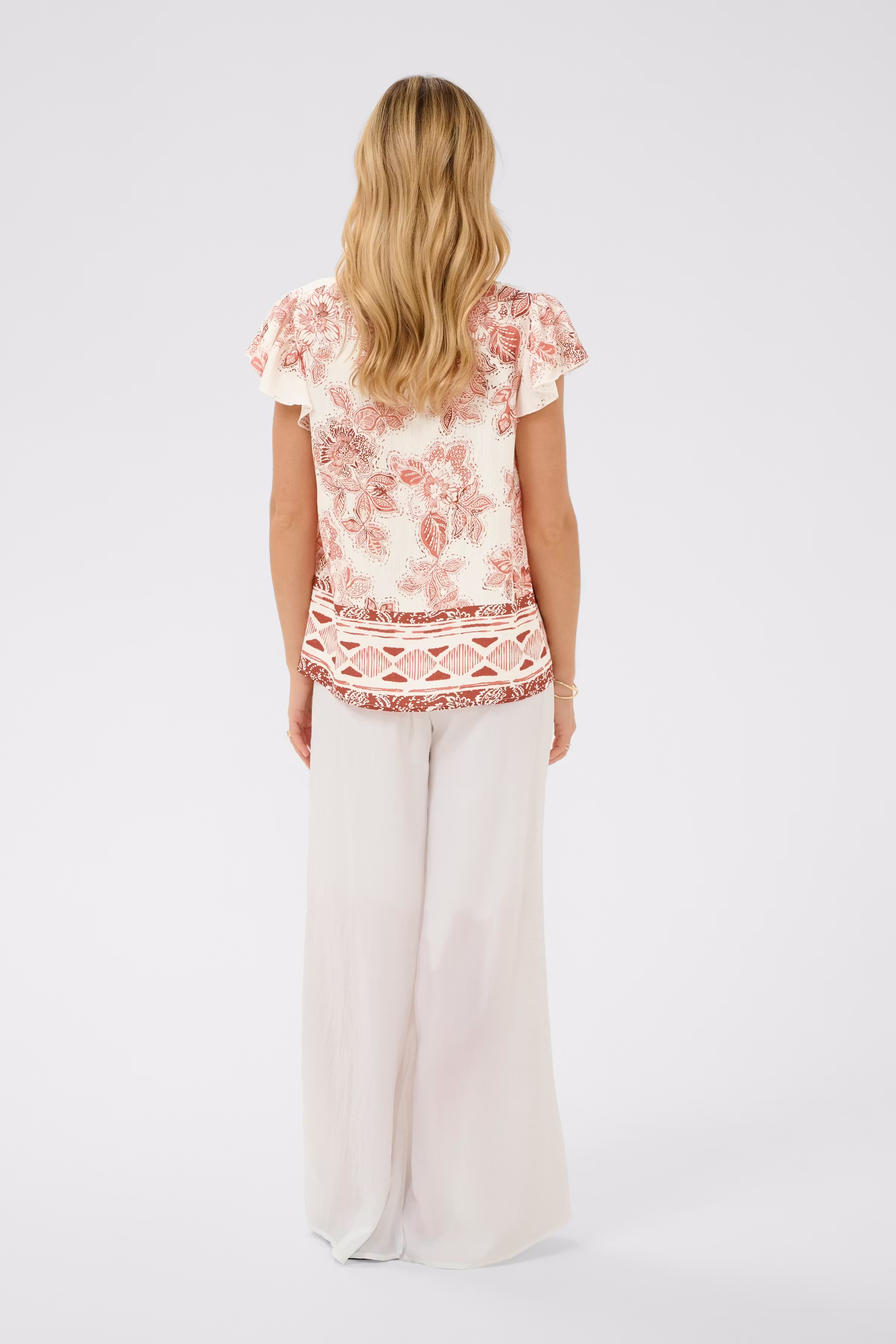 CRJessie Blouse LOOKBOOK BACK 10615077-109360