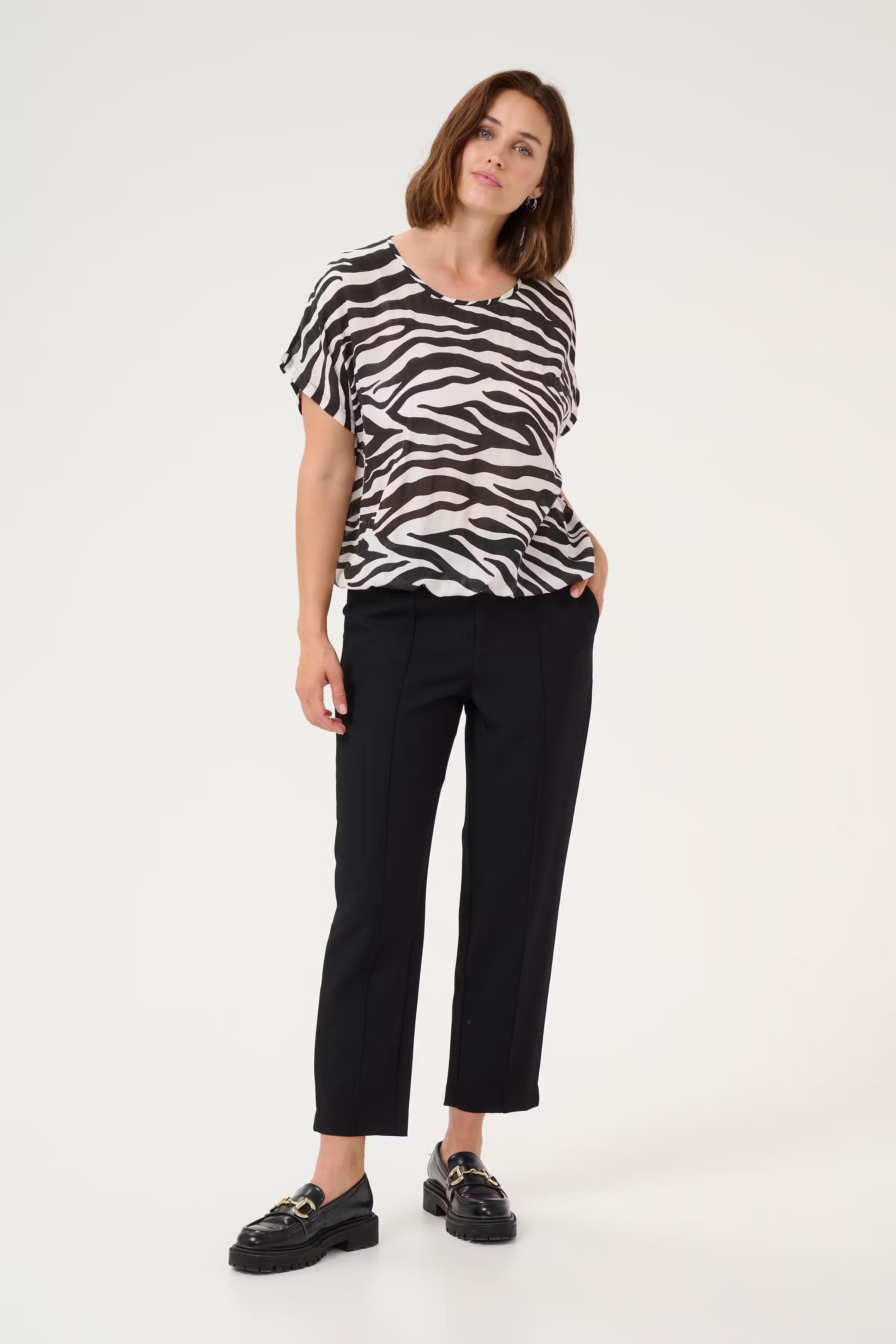 KAamber Bluse LOOKBOOK FRONT 10508257-107294