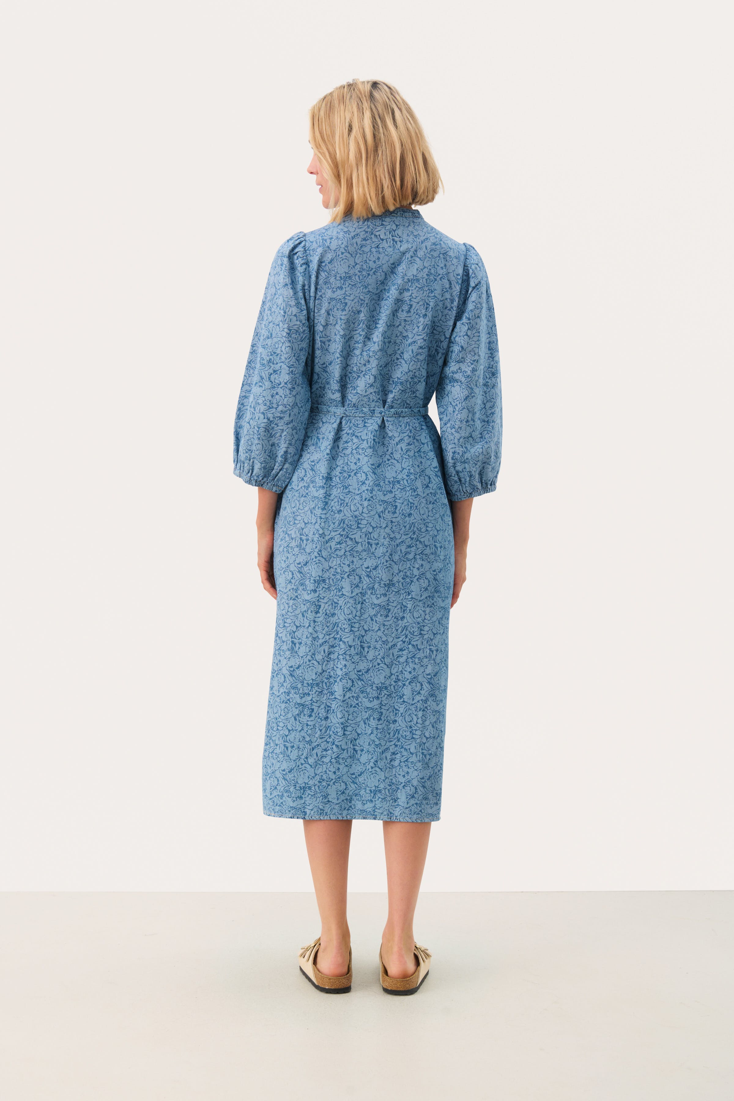 NadijaPW Denim Dress LOOKBOOK BACK 30309335-303611