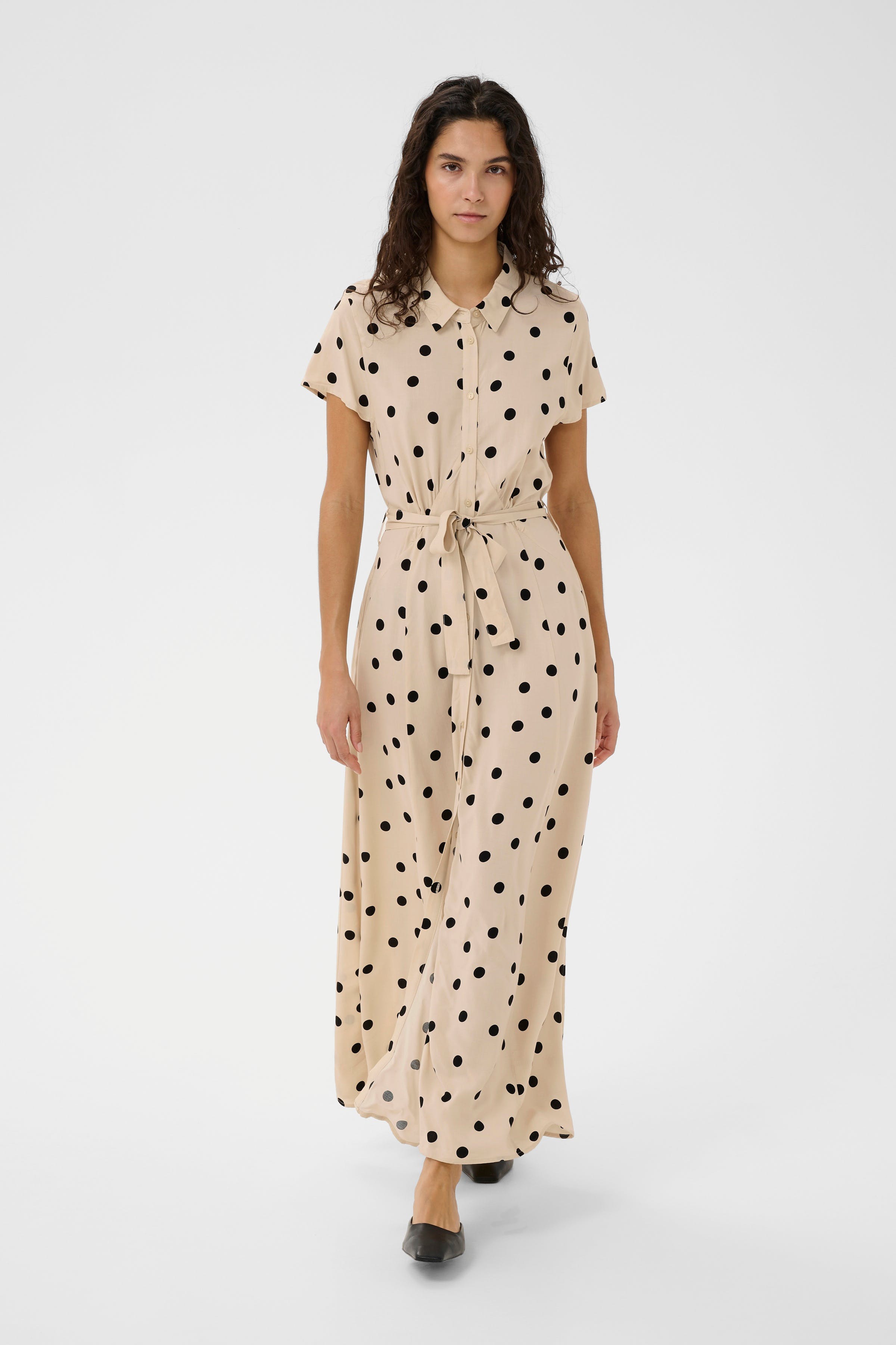 SLArjana Dress LOOKBOOK FRONT 30404807-305003