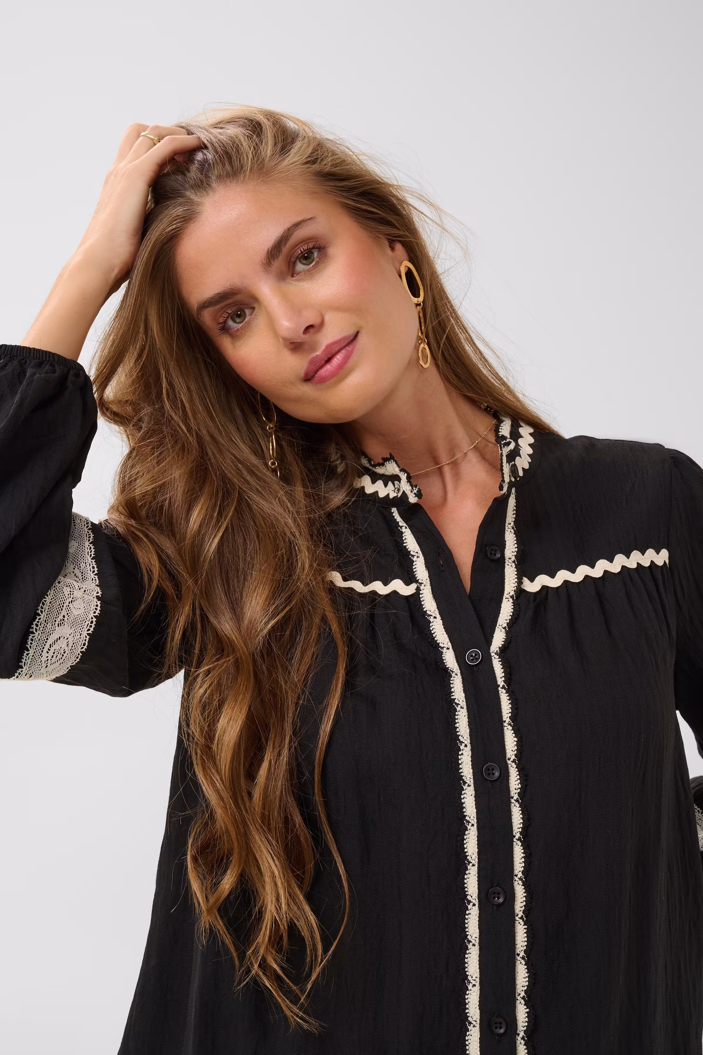 CRLunea Blouse LOOKBOOK DETAIL 10615564-100120