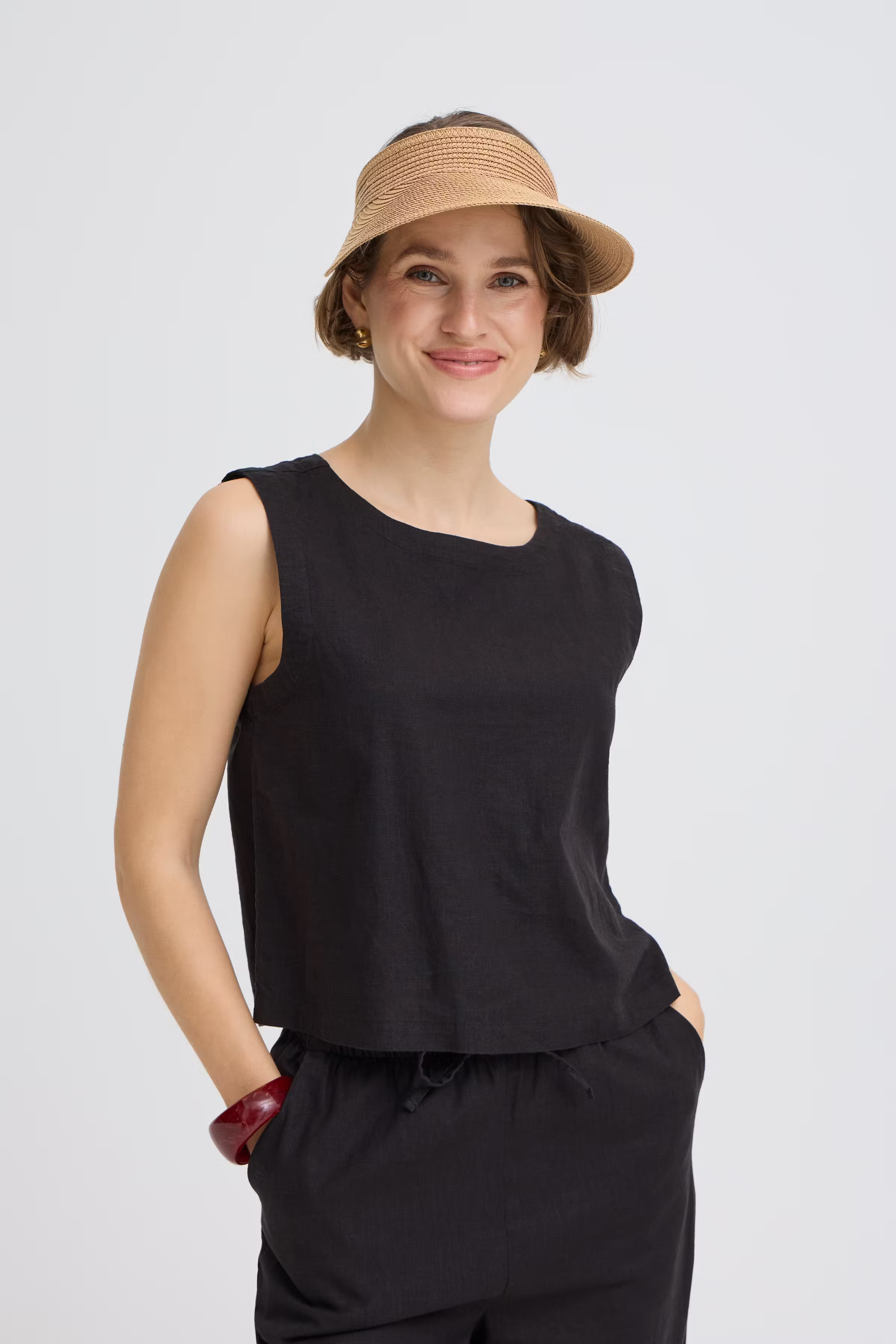 BYVIESTAS Sun visor LOOKBOOK FRONT 20819020-900007305