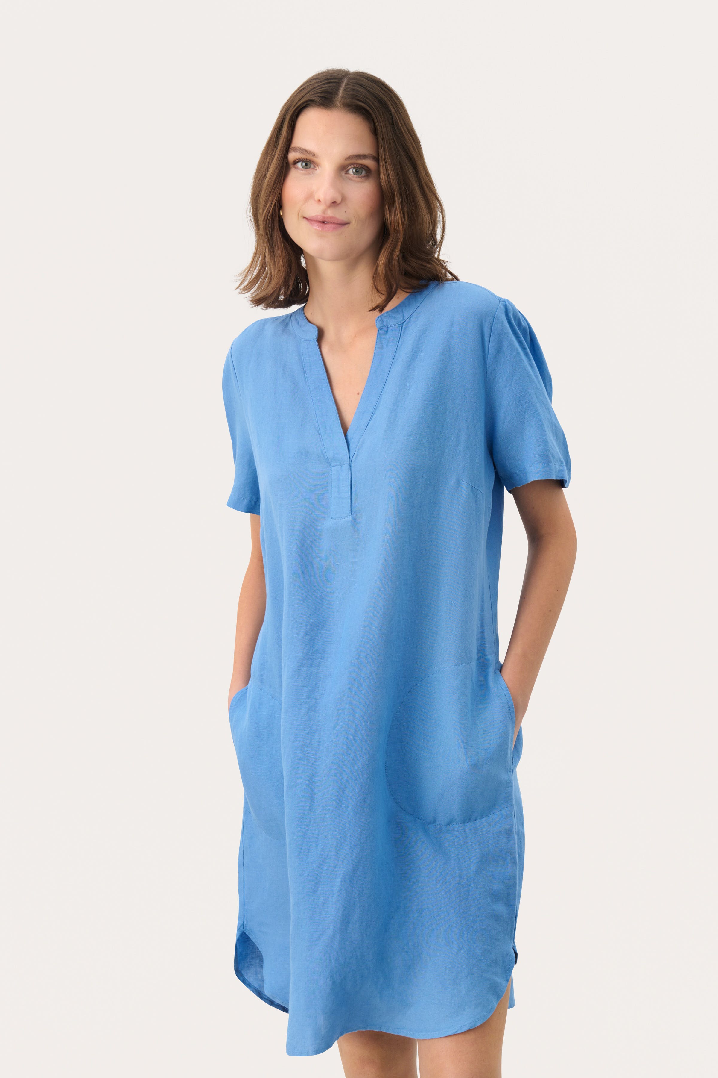 AminasePW Linen Dress LOOKBOOK FRONT 30309571-174030