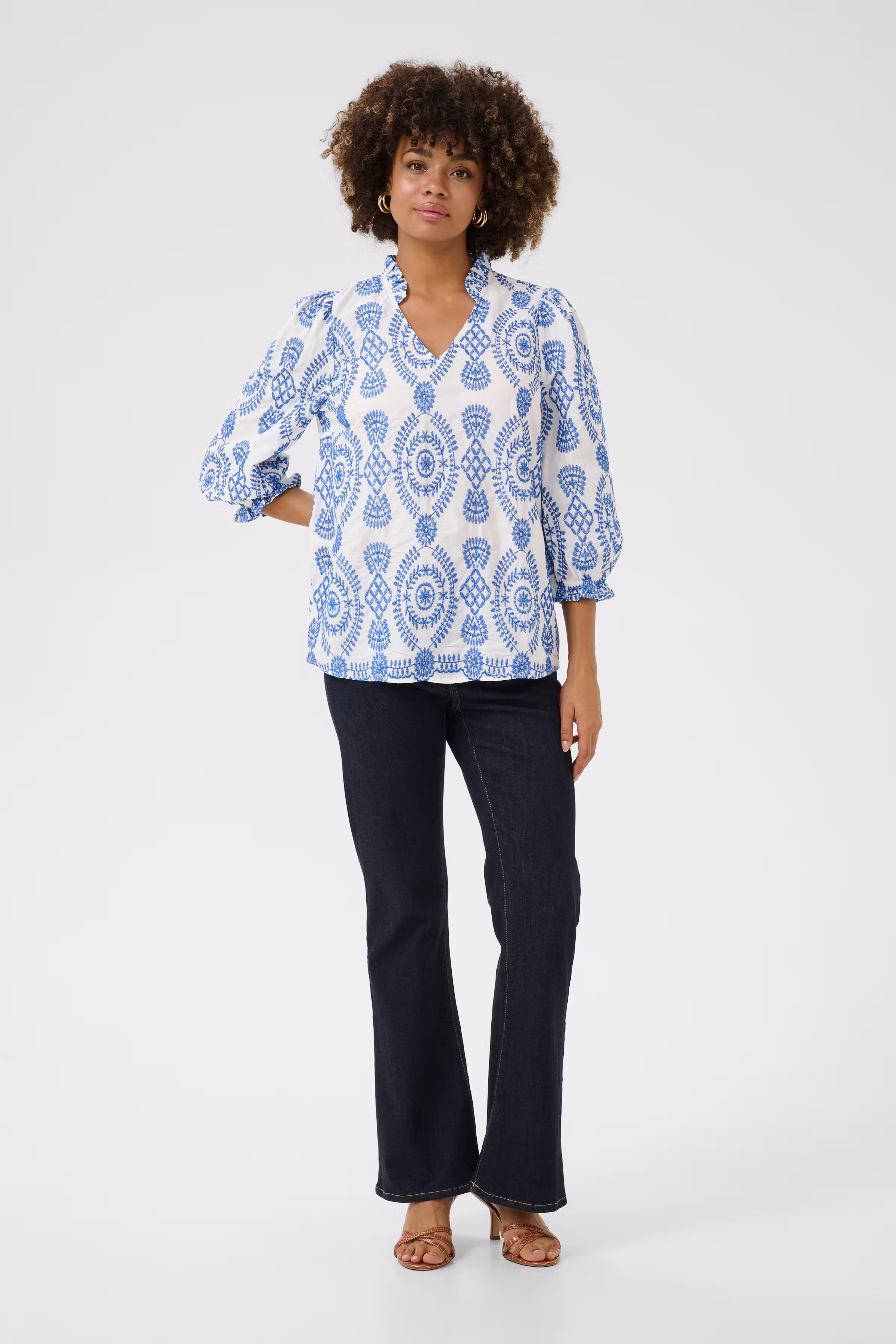 CUtia Blouse with embroidery LOOKBOOK FRONT 50109439-107877