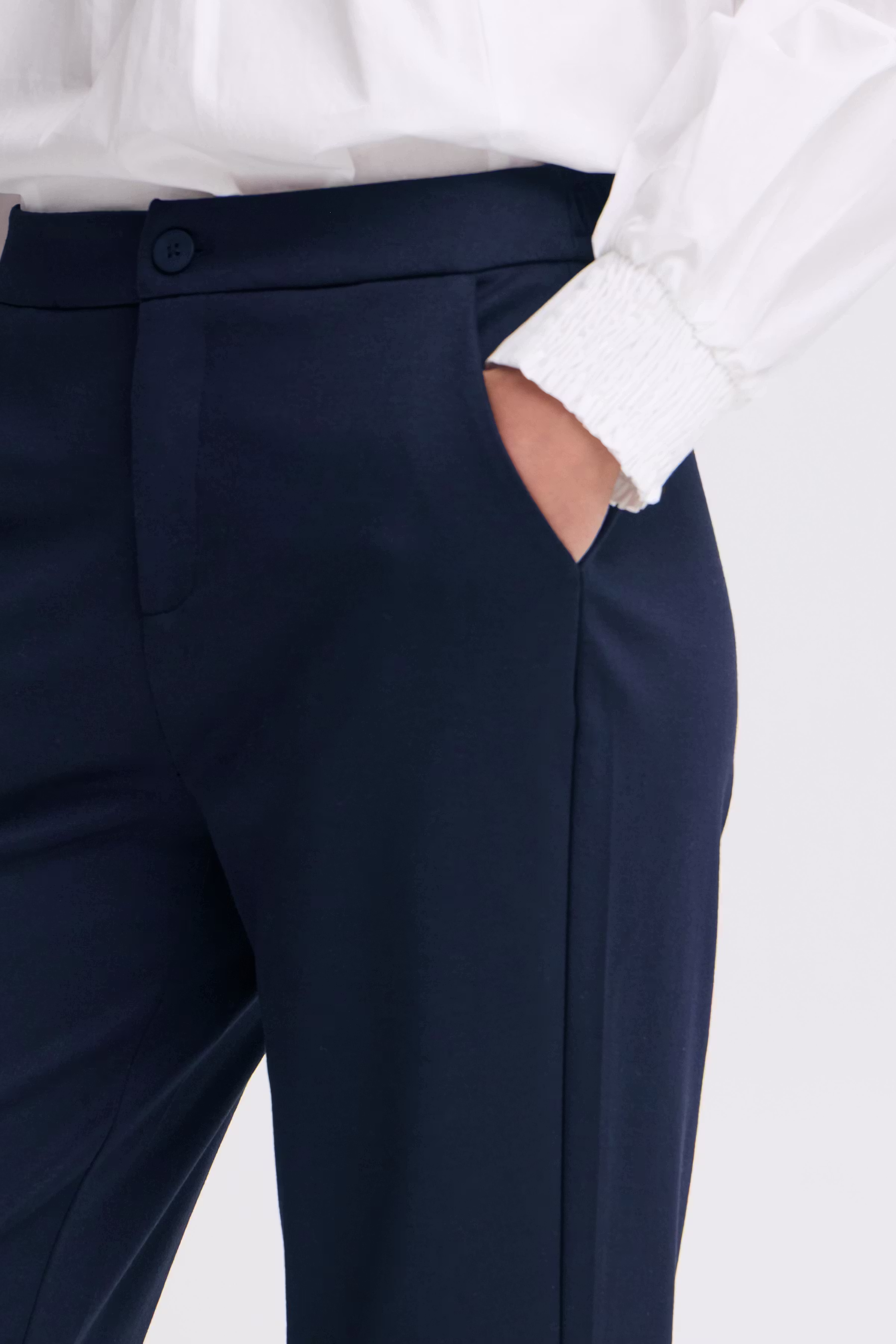 FRBLAZER Hose LOOKBOOK DETAIL 20618364-194010