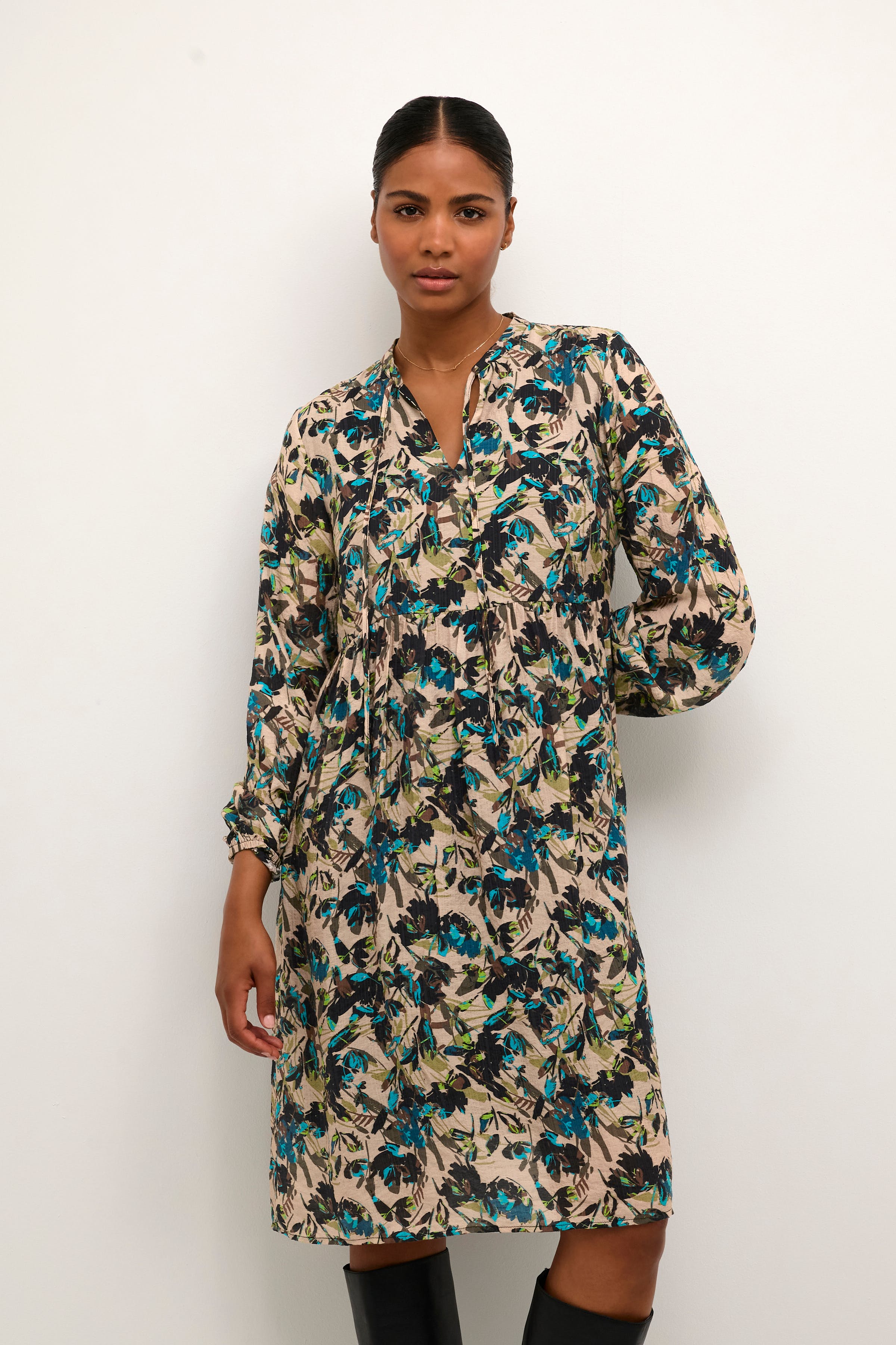 KAolga Kjole LOOKBOOK FRONT 10507641-104490