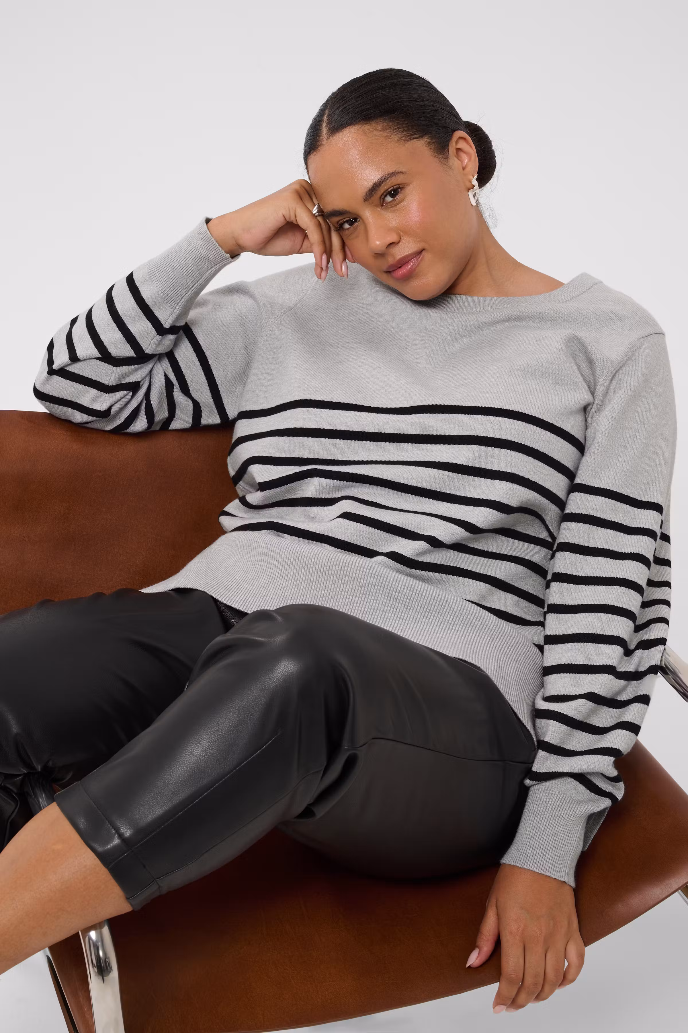 KCliona Pullover LOOKBOOK DETAIL 10584433-109819