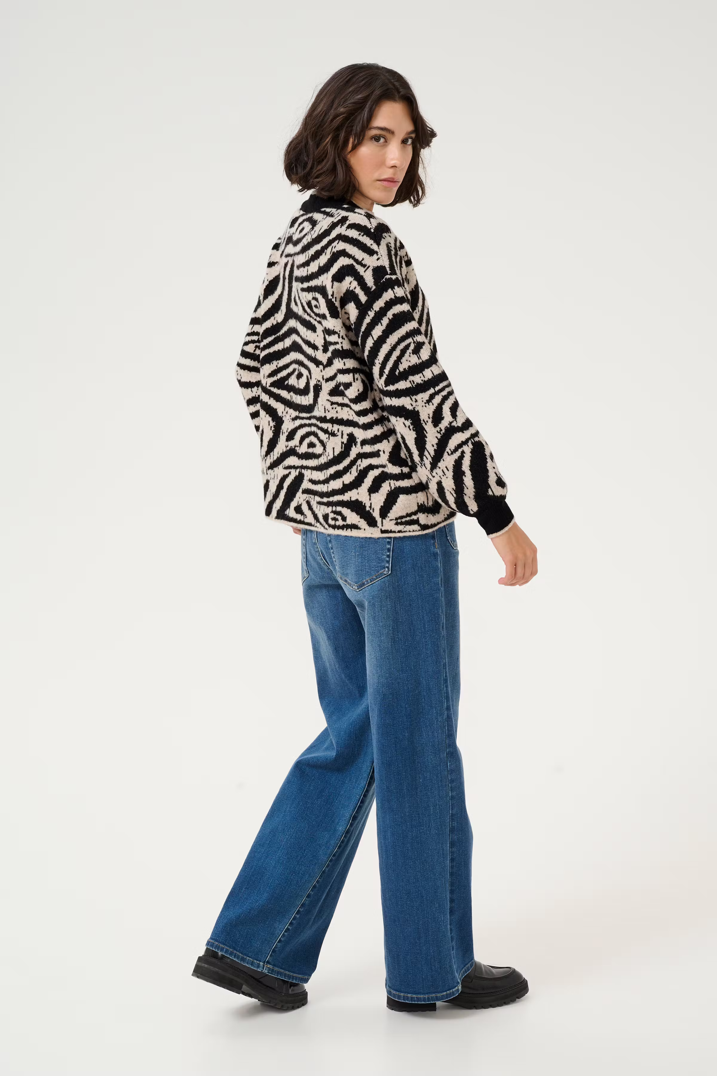 KAwilma Genser LOOKBOOK BACK 10509217-107361