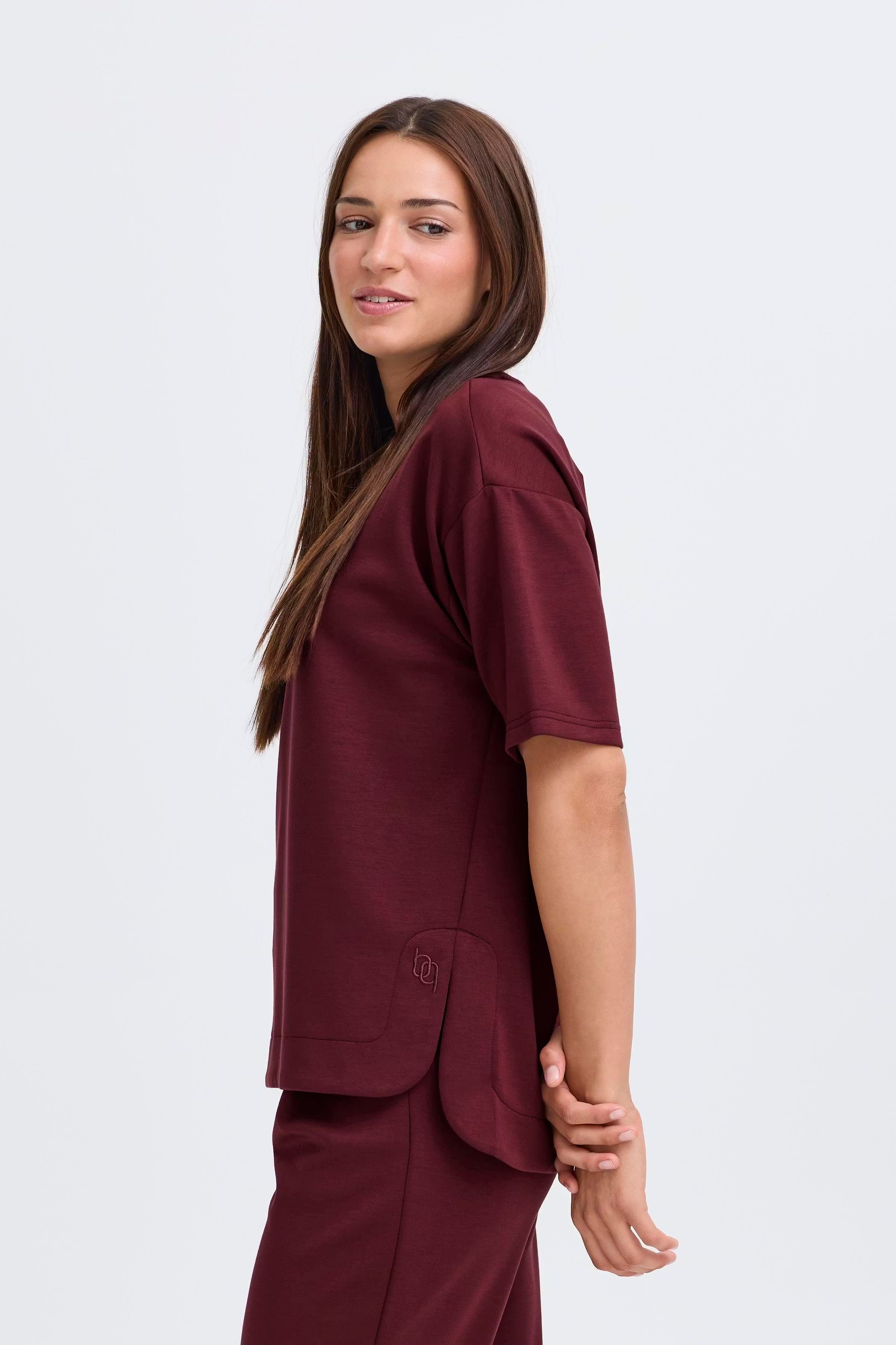 BYPUSTI T-shirt LOOKBOOK DETAIL 20818048-191627