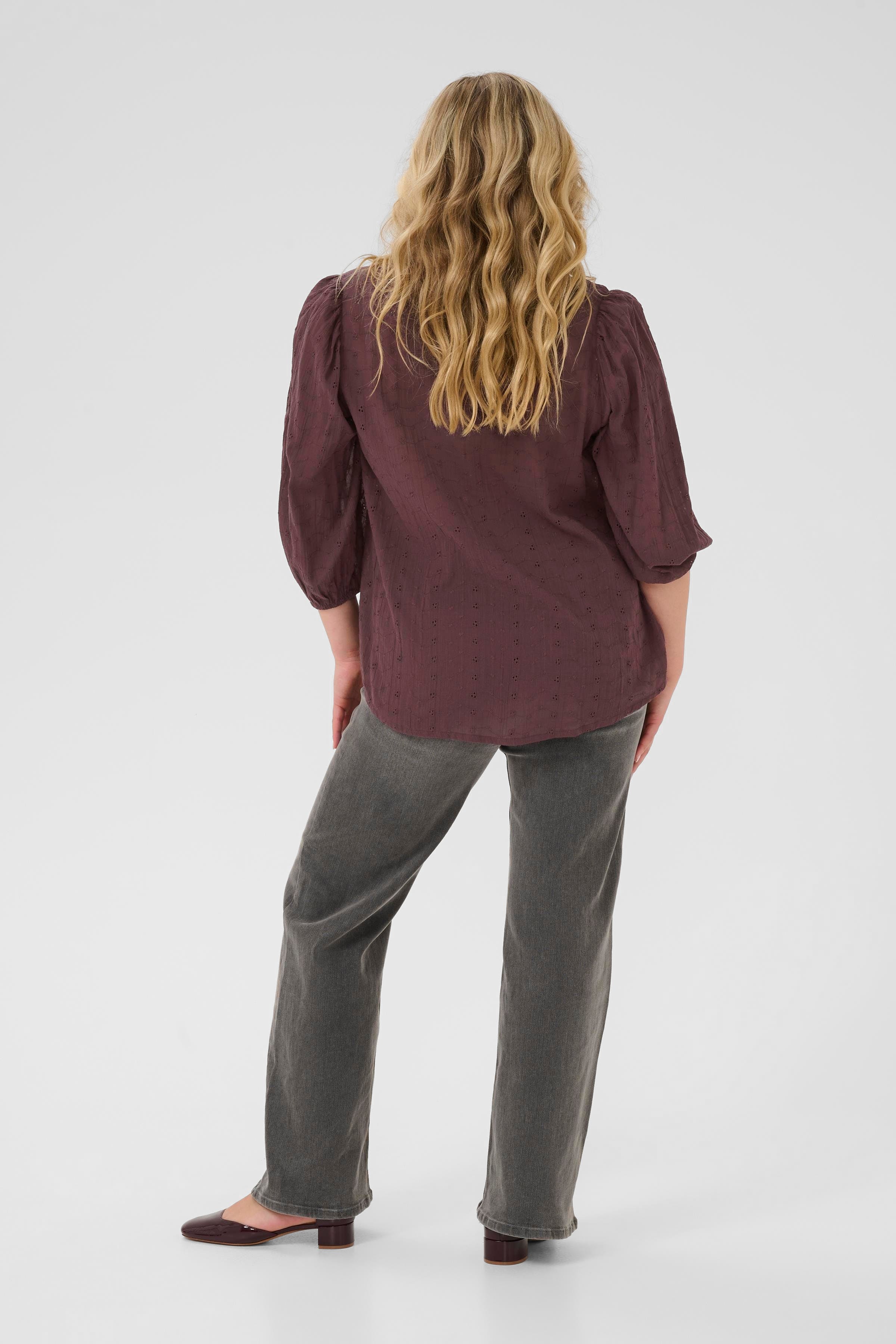 KCmaia Blouse LOOKBOOK BACK 10583470-191619