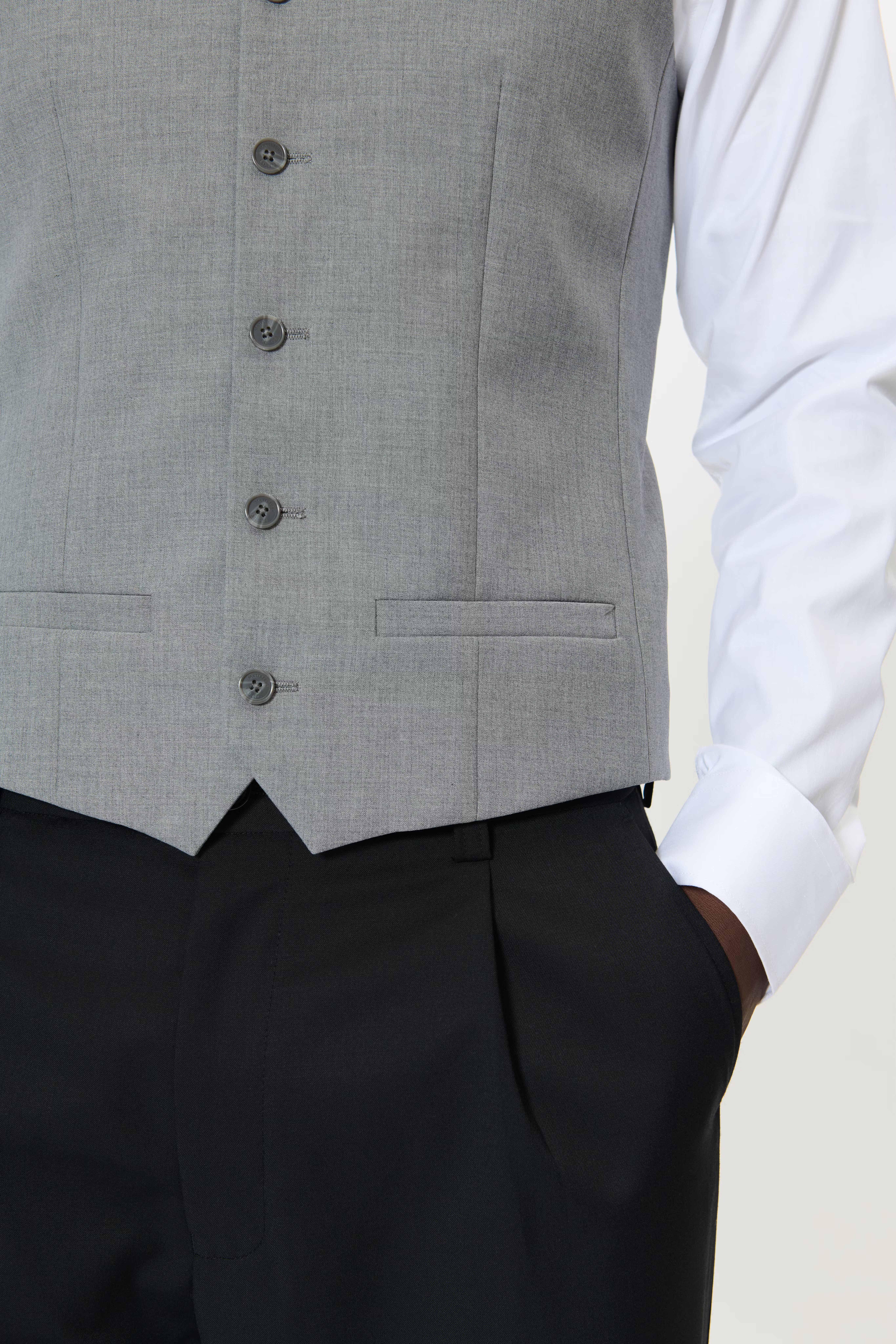 Breck Vest LOOKBOOK DETAIL 30203654-300271