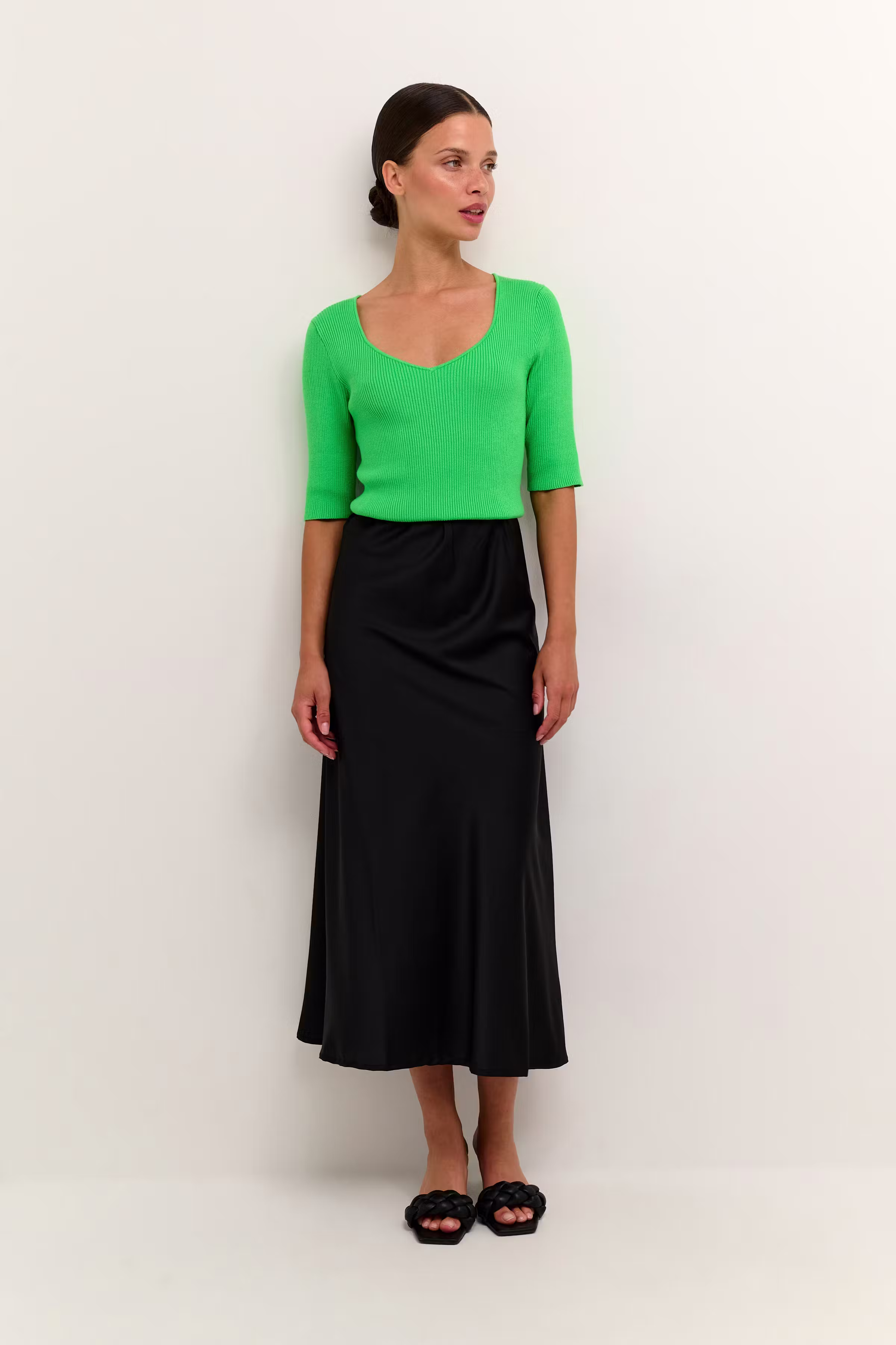 KAsasmina Skjørt LOOKBOOK FRONT 10507456-100121