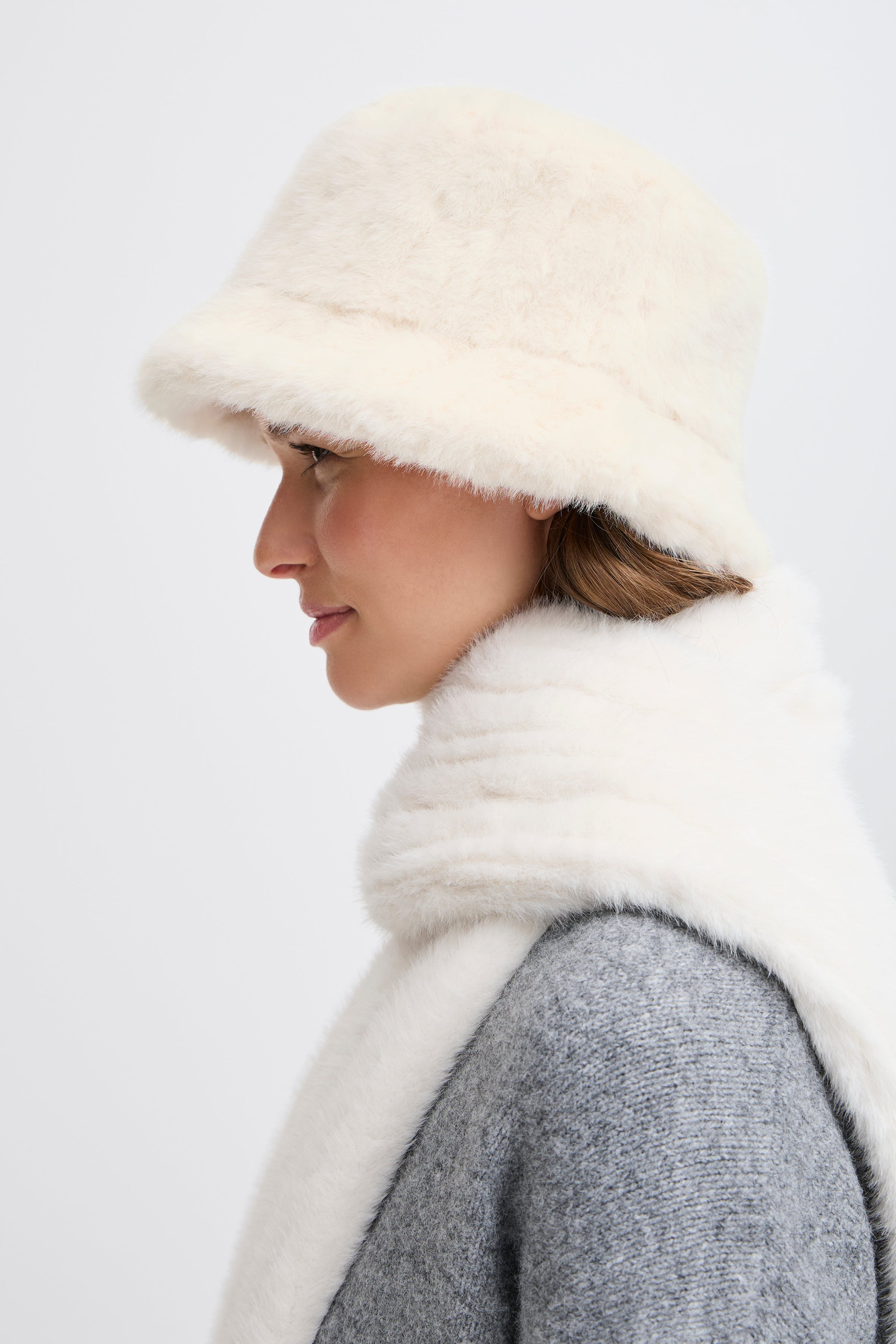 BYVAUX Hatt LOOKBOOK DETAIL 20818366-130905