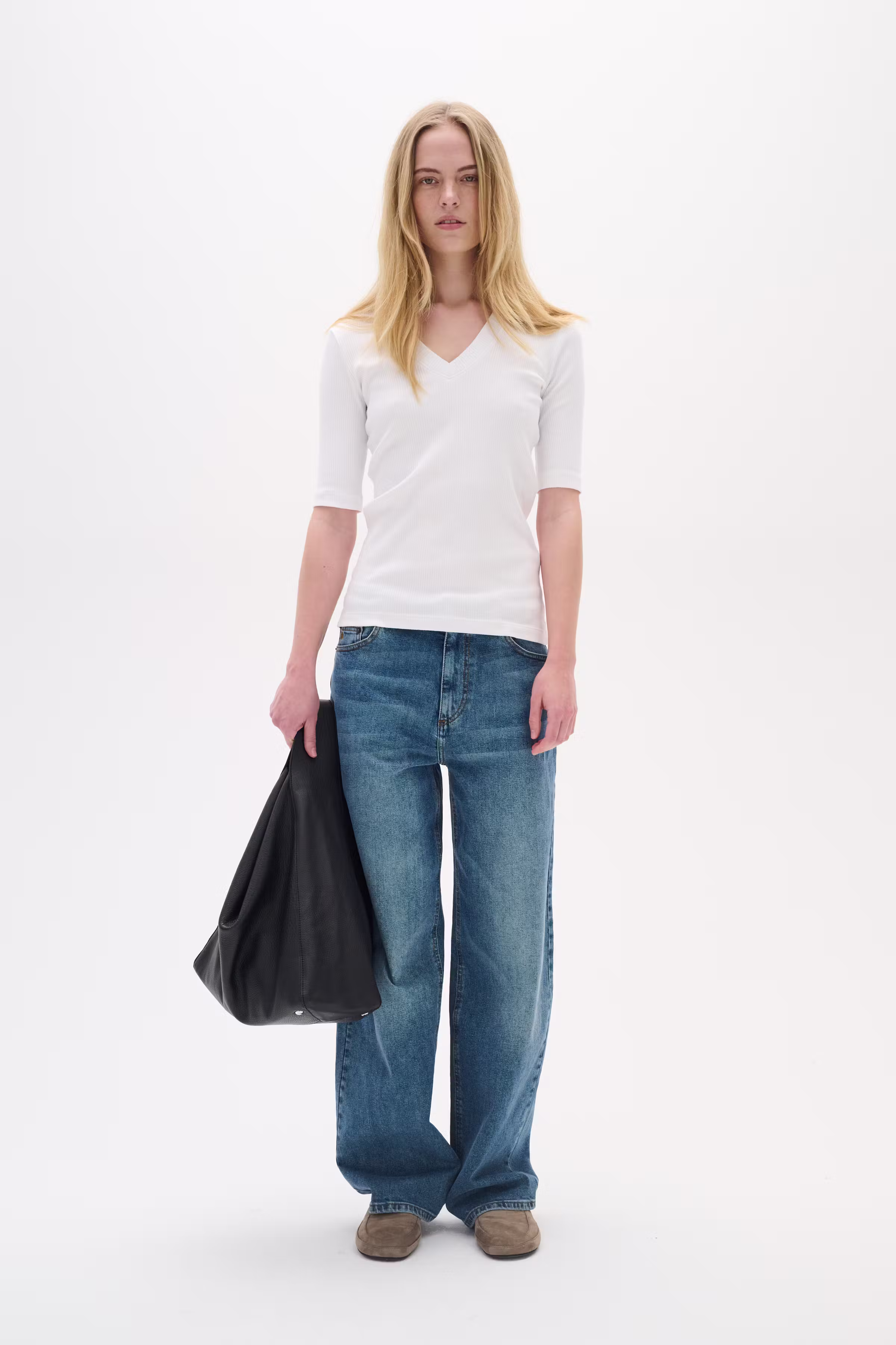 DagnaIW T-shirt LOOKBOOK FRONT 30106472-300001