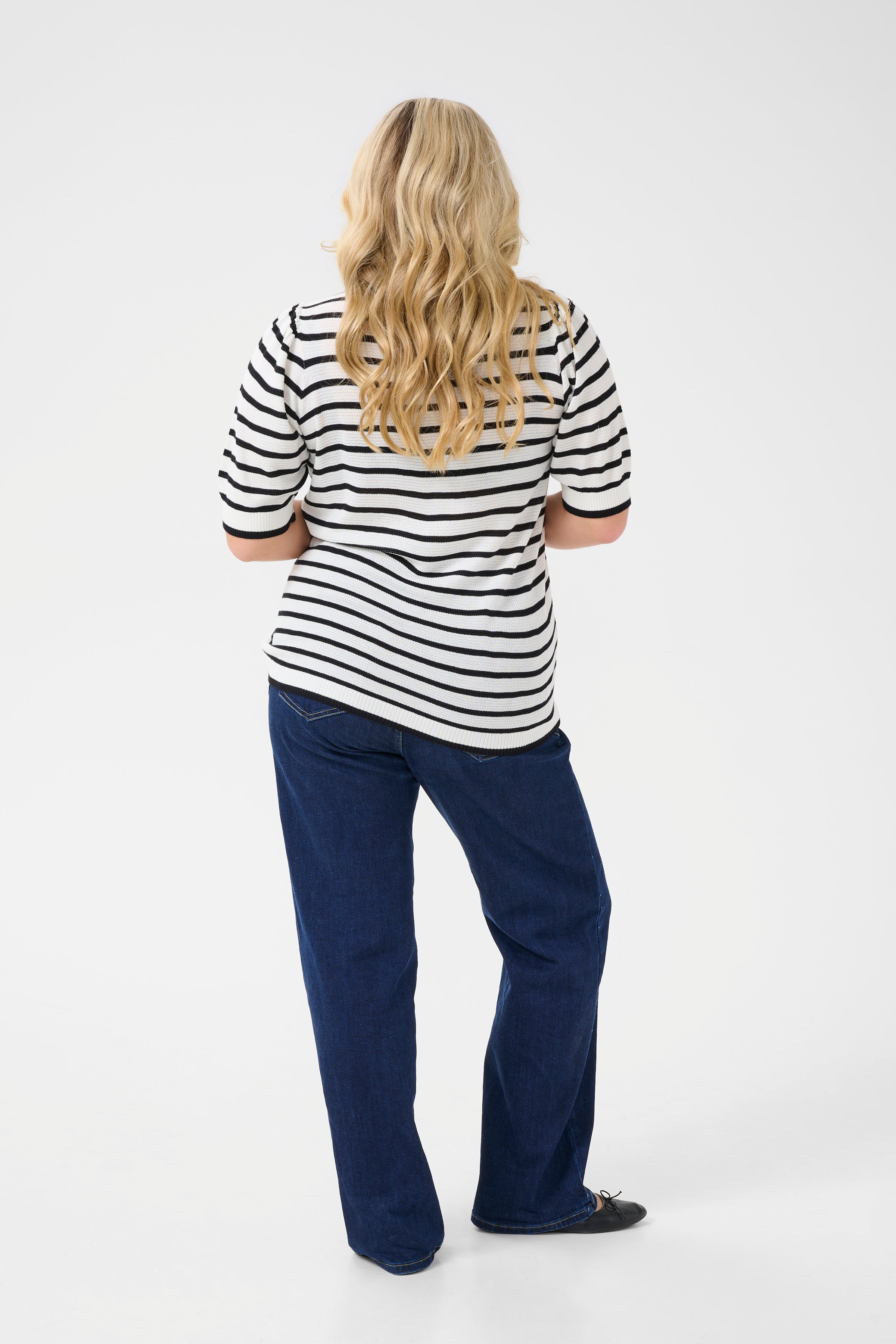 KCamana Pullover LOOKBOOK BACK 10583416-107774