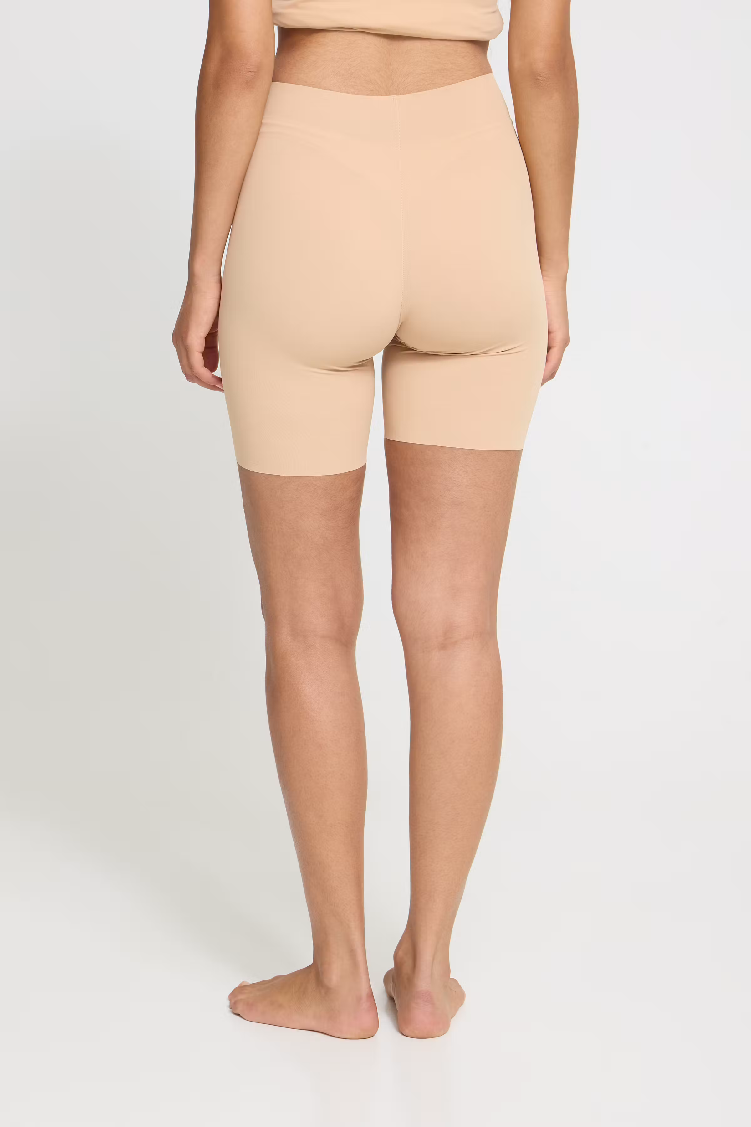 IASIV Shorts LOOKBOOK FRONT 20114192-161334