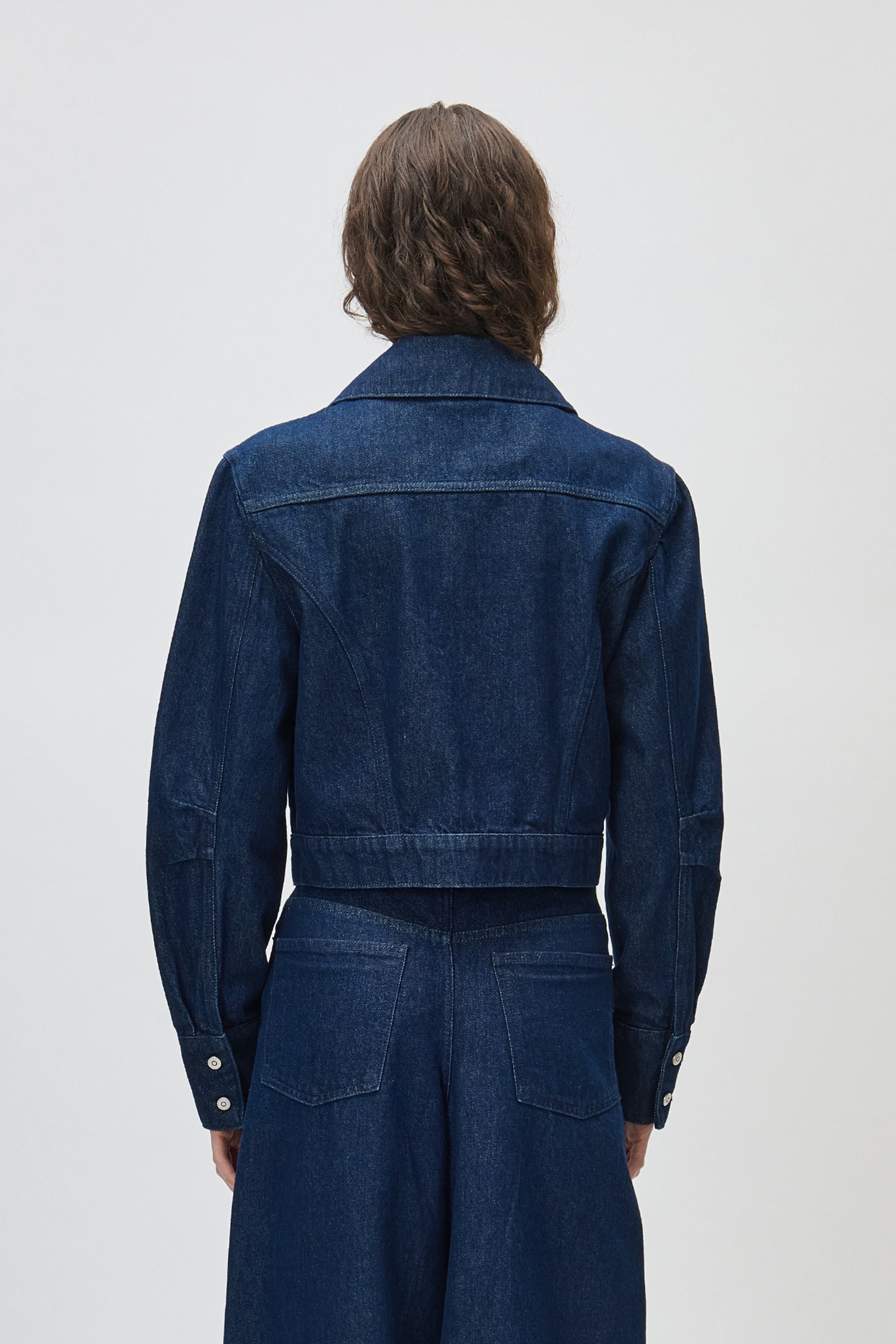 JOVANA JACKET LOOKBOOK BACK 30600703-BL872