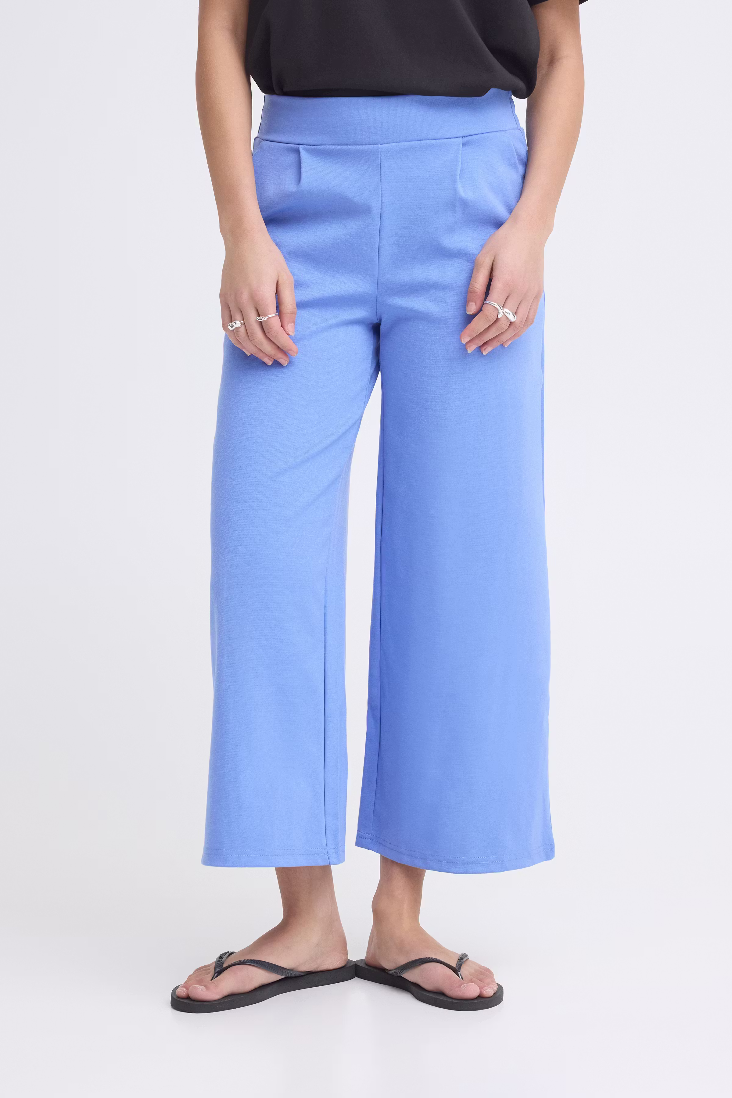 IHKATE Hose LOOKBOOK FRONT 20116301-183935