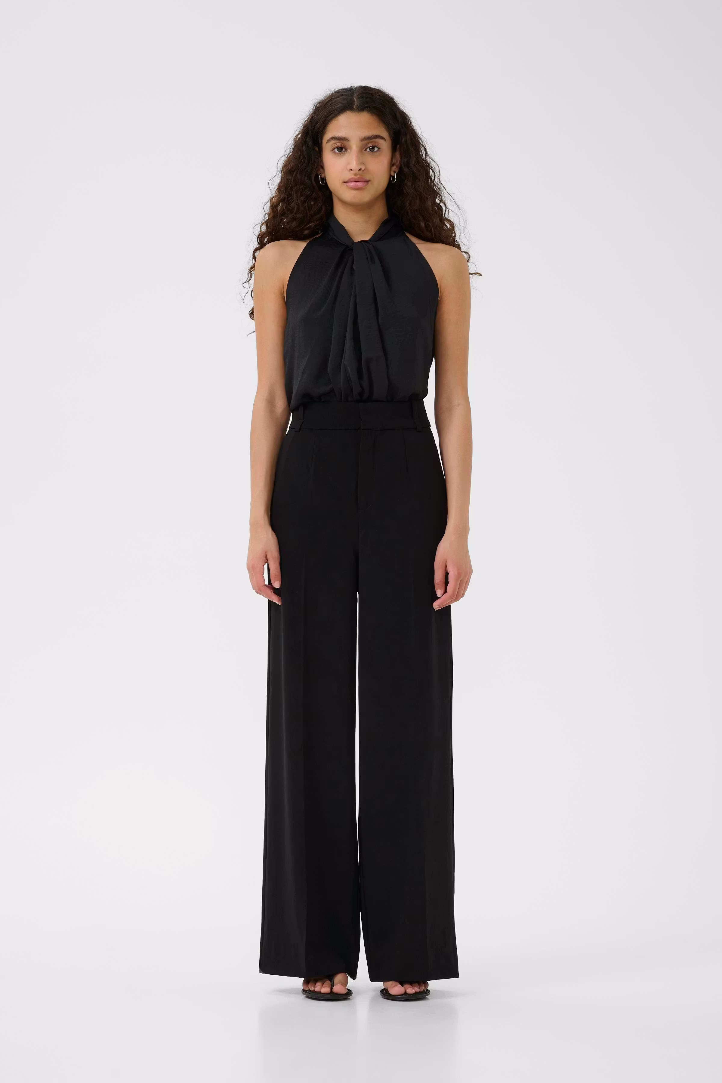 AdianIW Bukser LOOKBOOK FRONT 30107826-194008